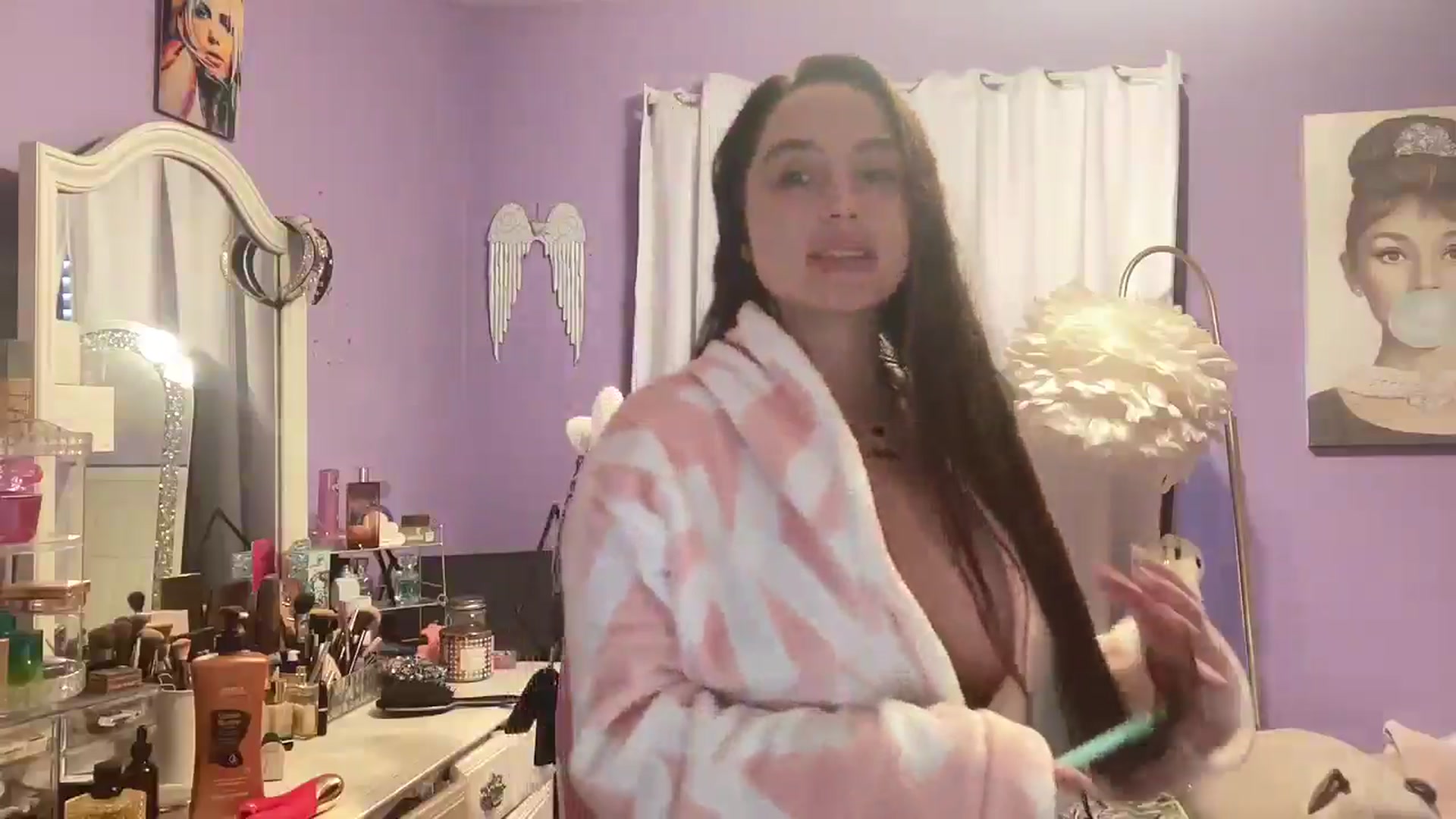 Gallery image thumbnail from Angel_baby124's myfreecams stream on, 01/22/2026, 17:09 image 11 of 20