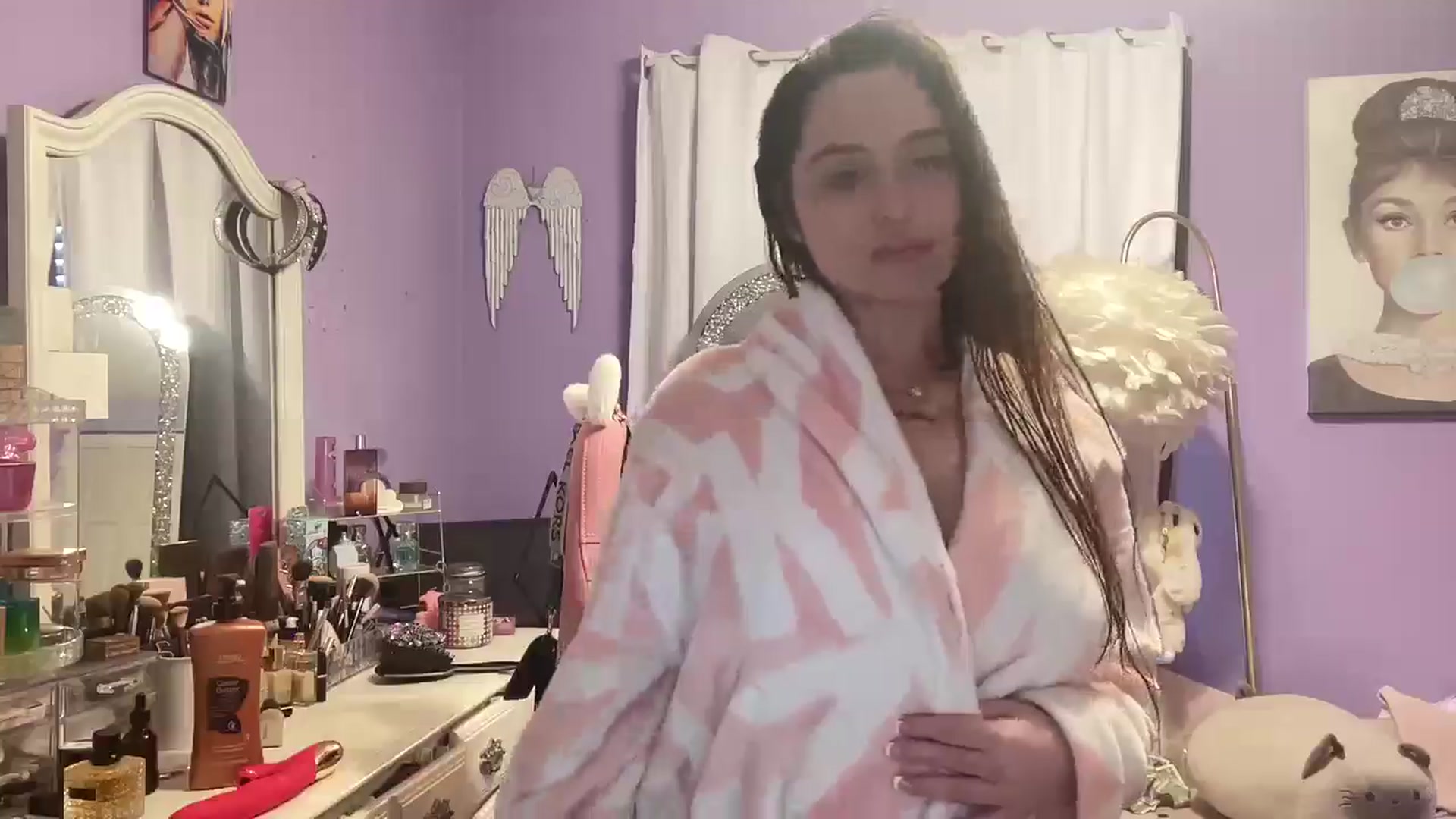 Gallery image thumbnail from Angel_baby124's myfreecams stream on, 01/22/2026, 17:09 image 17 of 20