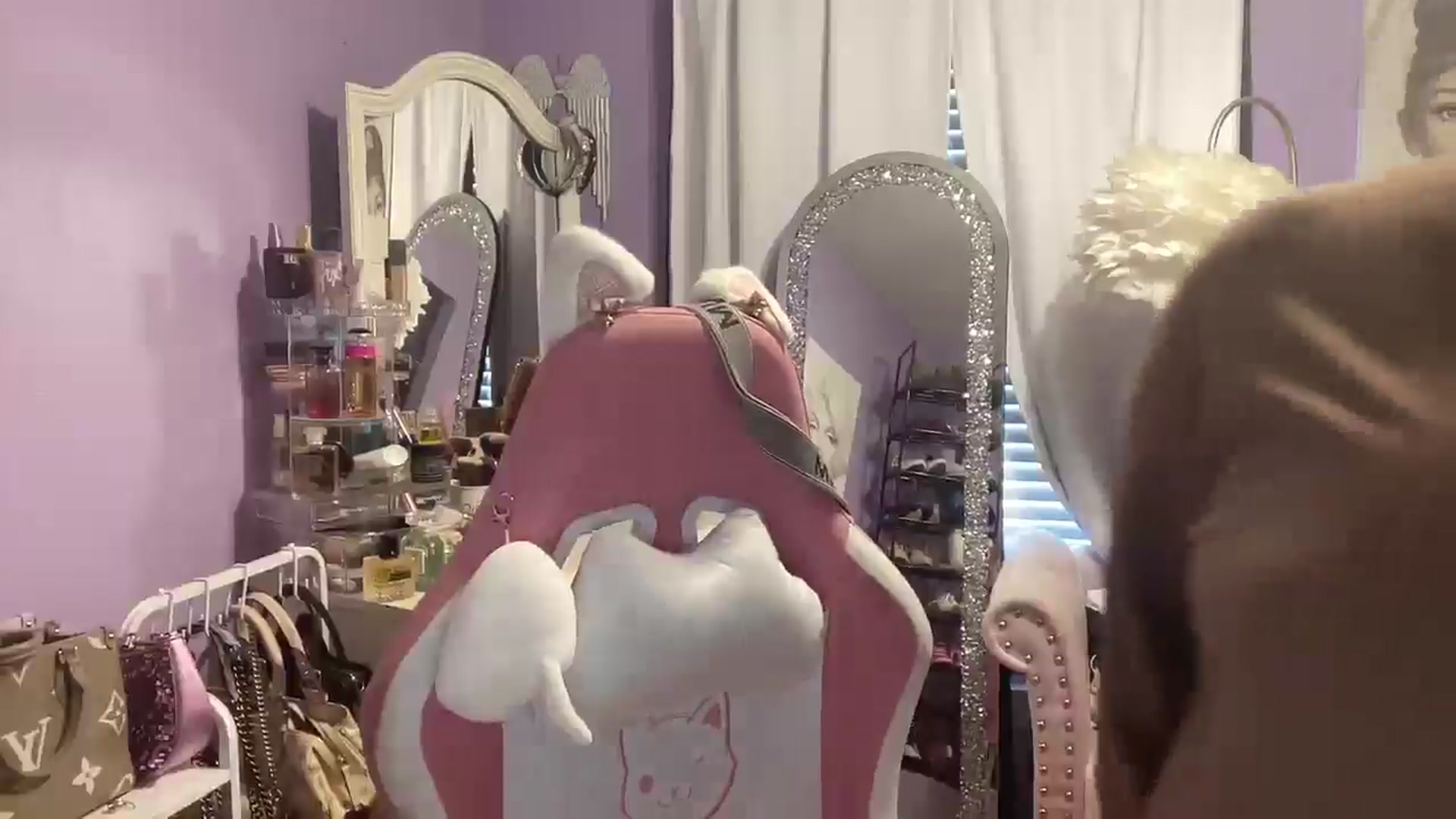 Gallery image thumbnail from Angel_baby124's myfreecams stream on, 02/11/2026, 19:01 image 4 of 20
