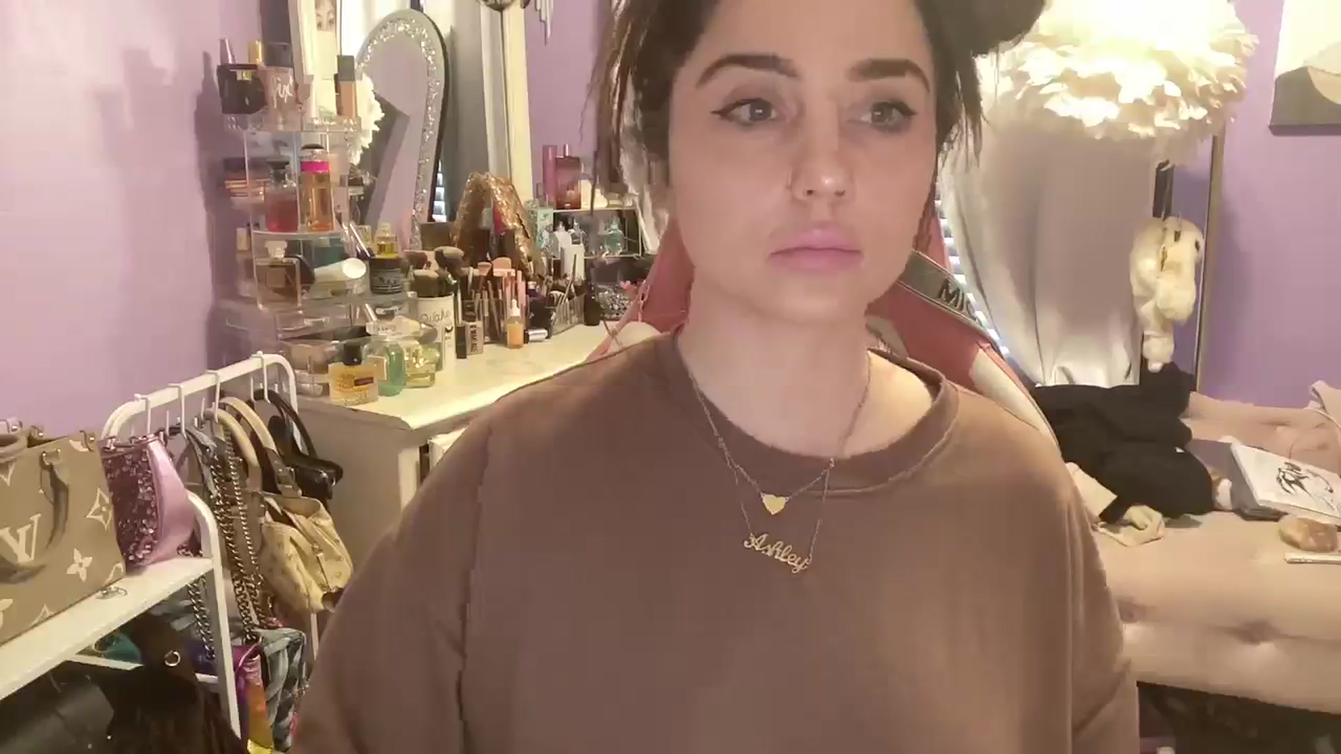Gallery image thumbnail from Angel_baby124's myfreecams stream on, 02/11/2026, 19:01 image 2 of 20