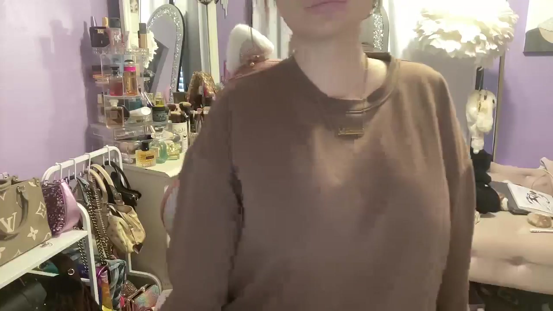 Gallery image thumbnail from Angel_baby124's myfreecams stream on, 02/11/2026, 19:01 image 7 of 20
