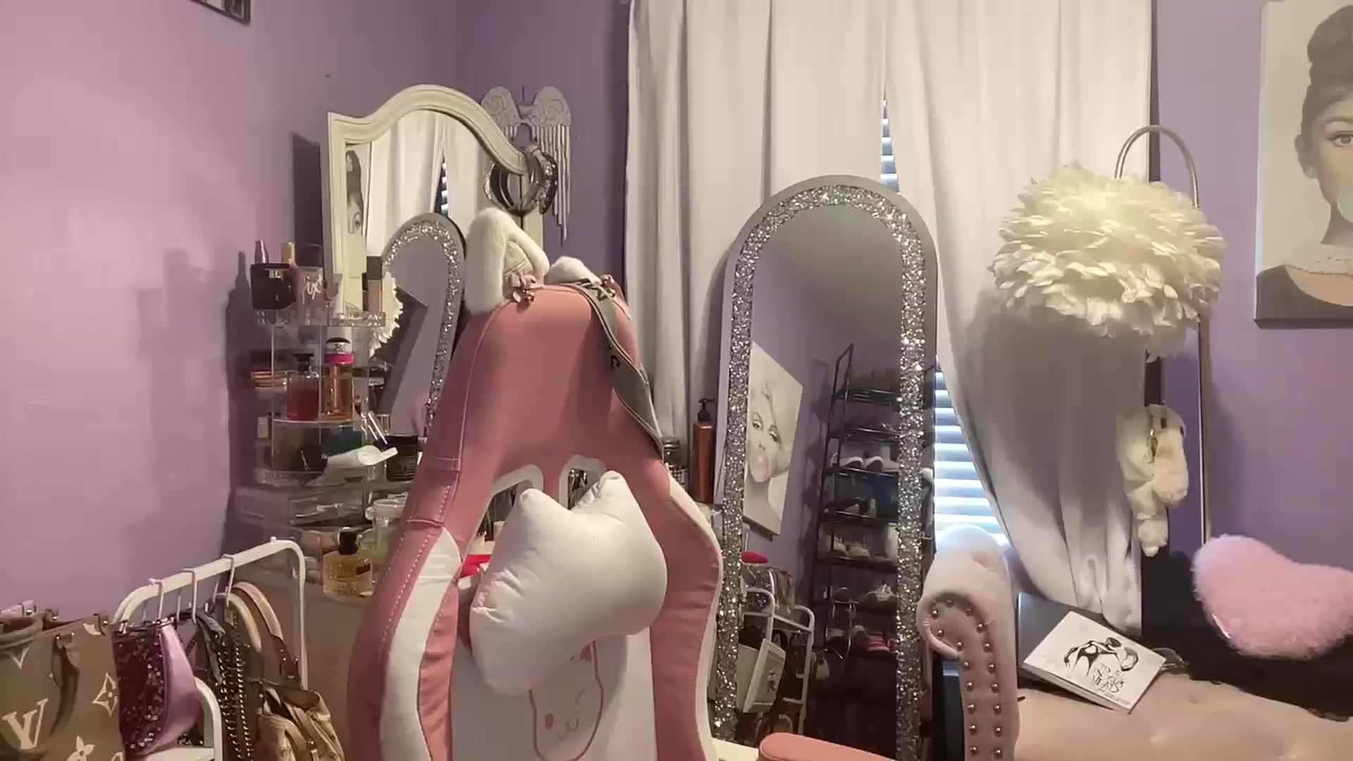 Gallery image thumbnail from Angel_baby124's myfreecams stream on, 02/16/2026, 16:21 image 9 of 20