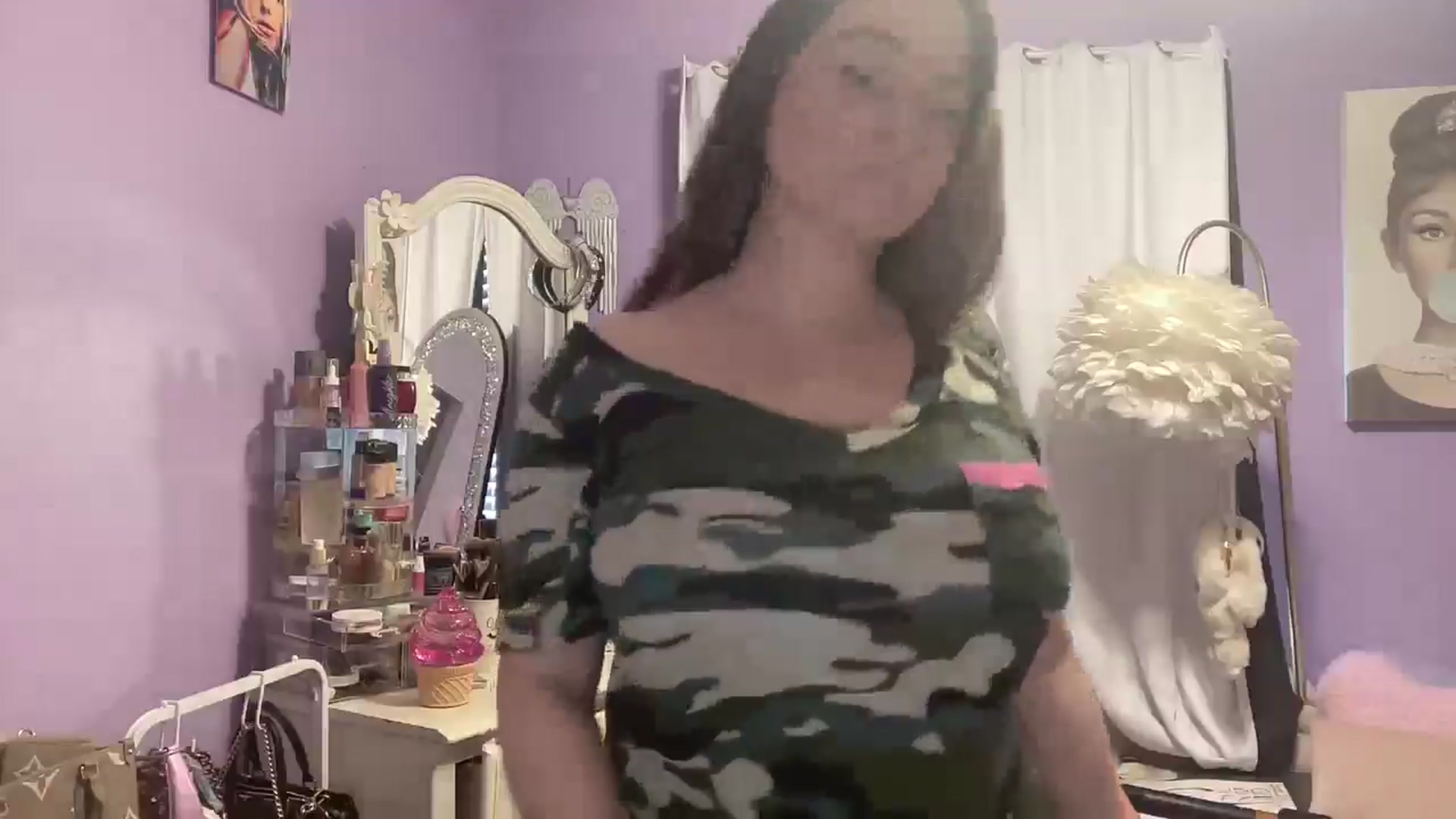 Gallery image thumbnail from Angel_baby124's myfreecams stream on, 03/18/2026, 18:05 image 2 of 20
