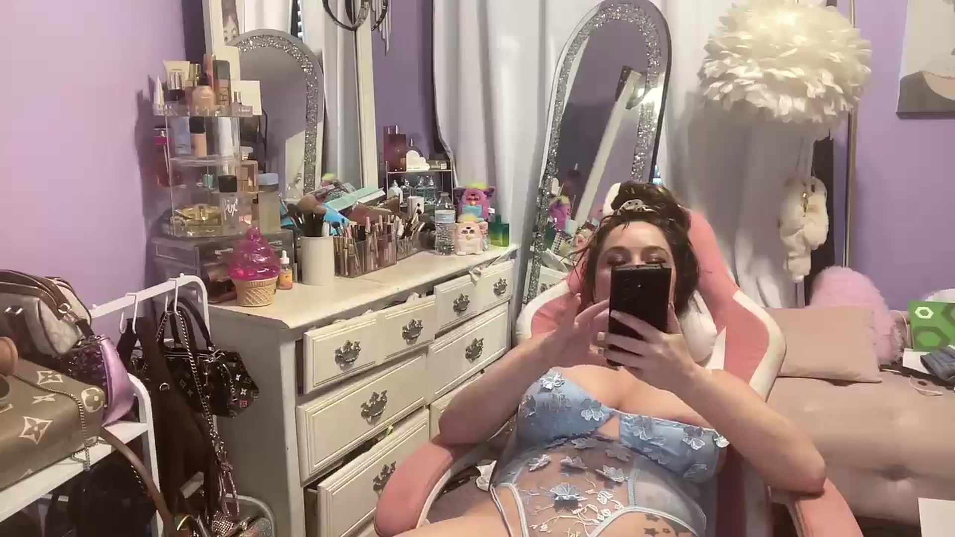 Gallery image thumbnail from Angel_baby124's myfreecams stream on, 04/24/2026, 14:40 image 19 of 20
