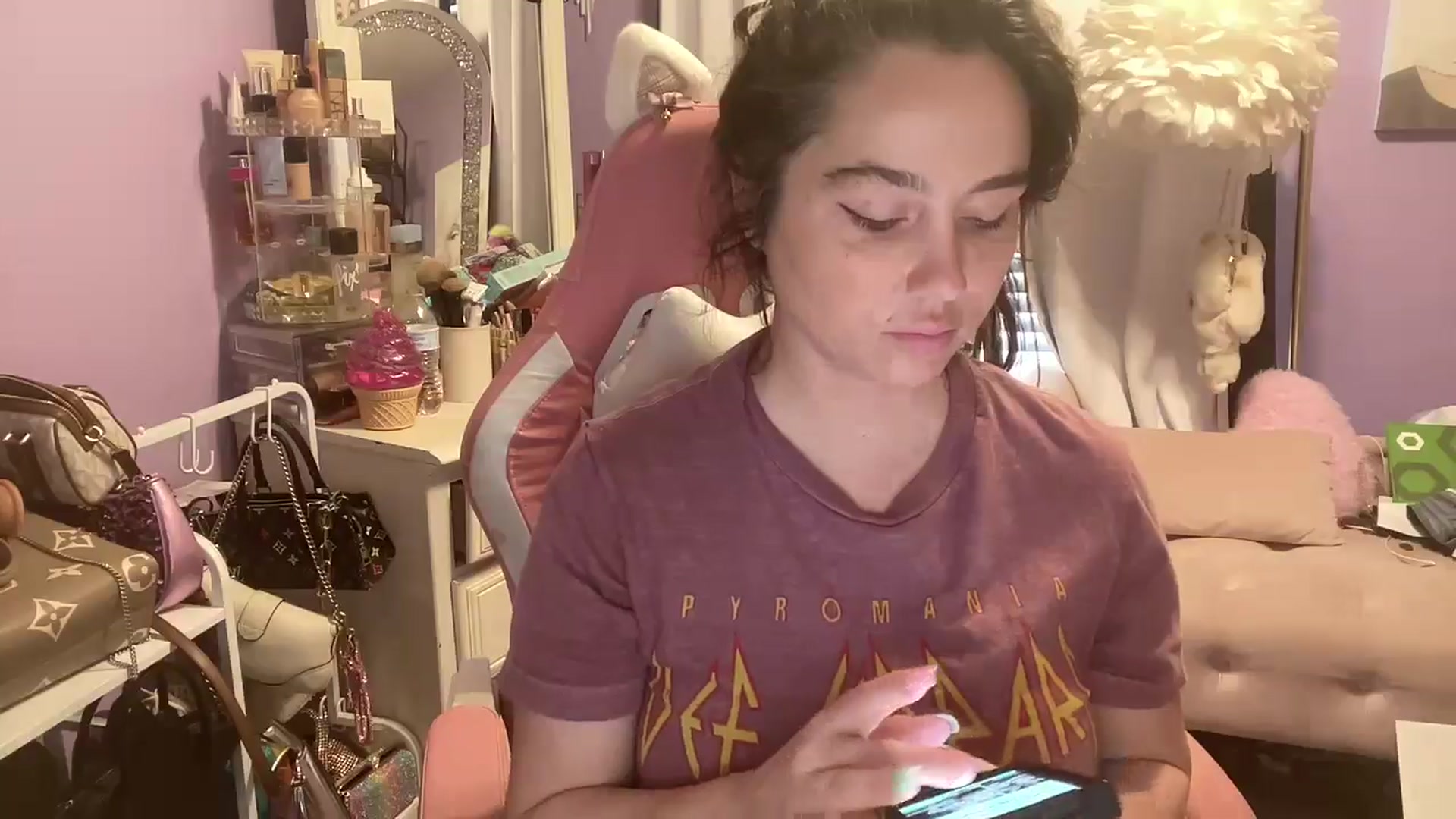 Gallery image thumbnail from Angel_baby124's myfreecams stream on, 04/26/2026, 16:15 image 7 of 20