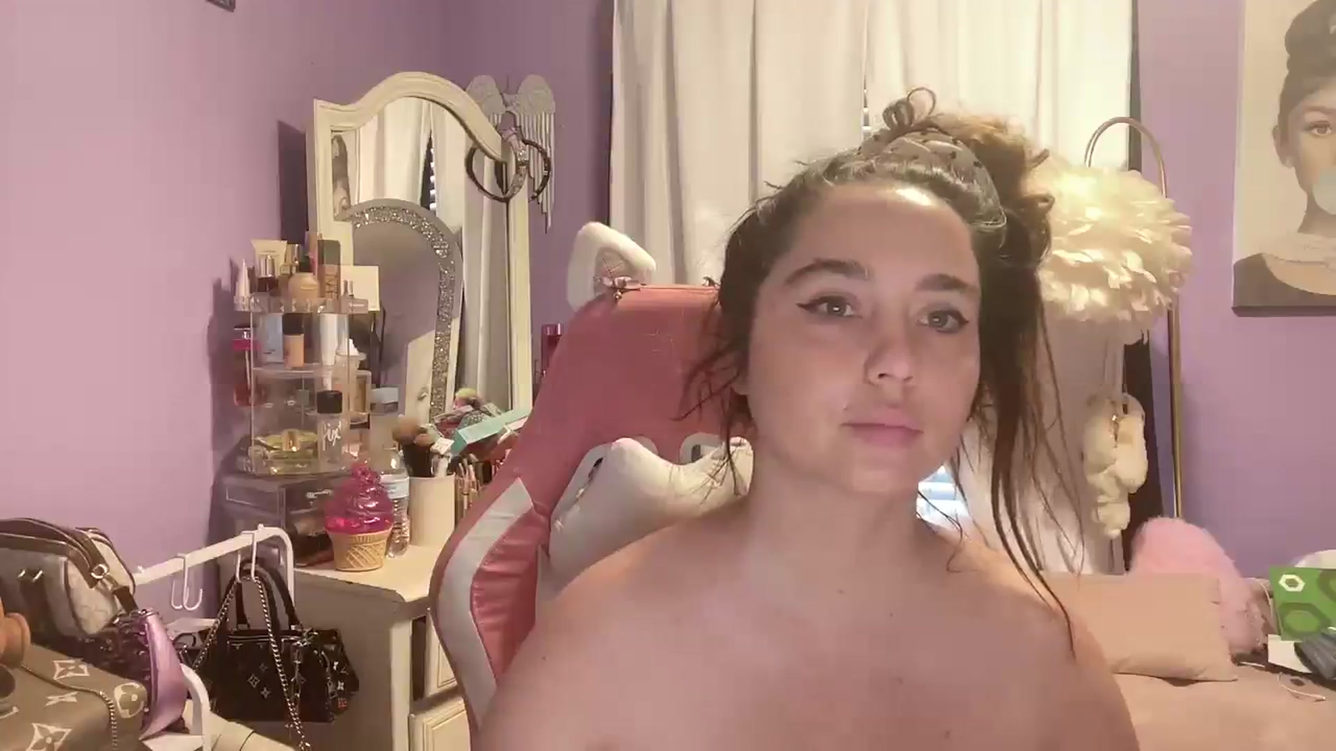 Gallery image thumbnail from Angel_baby124's myfreecams stream on, 04/26/2026, 16:15 image 2 of 20