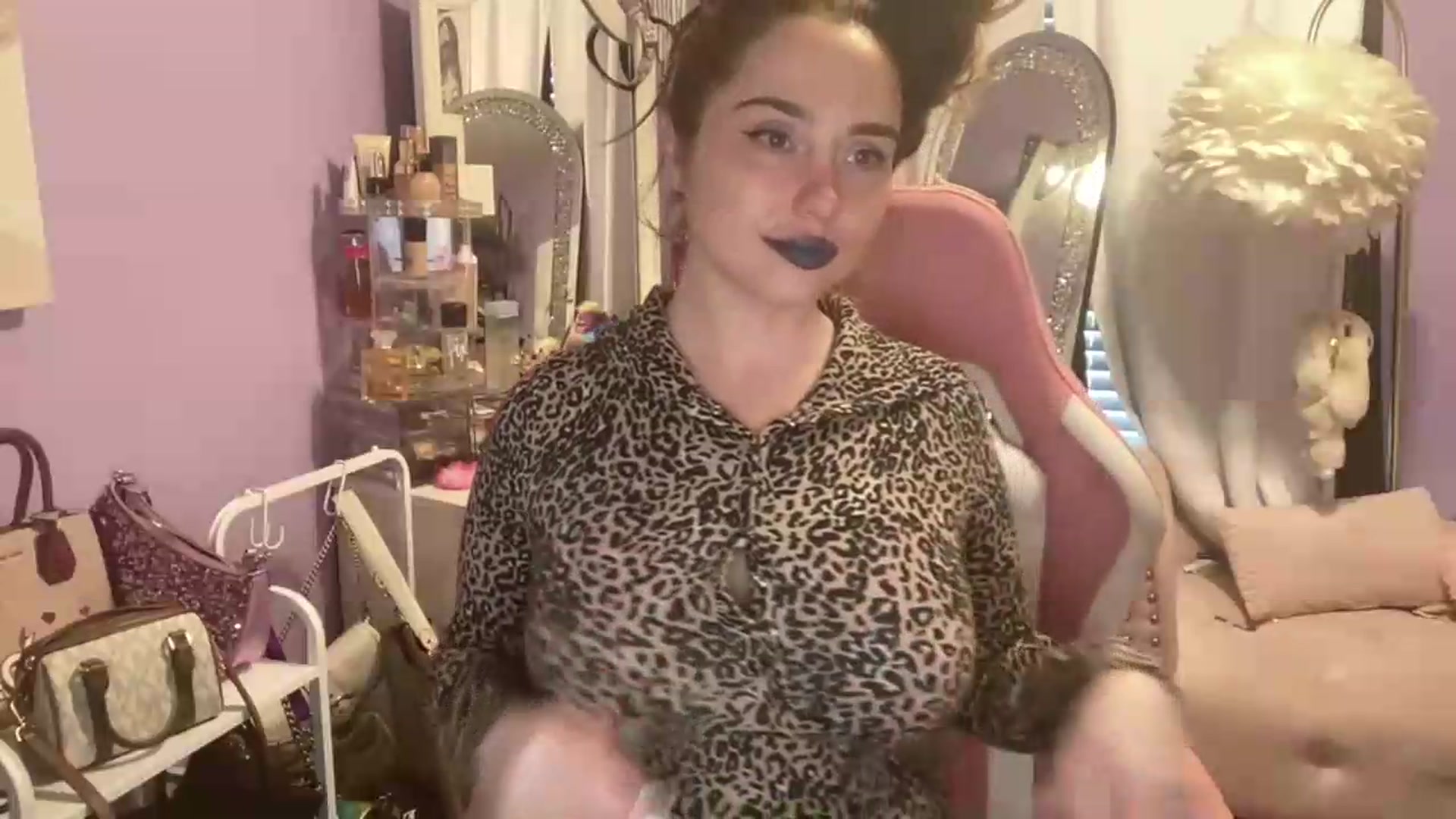 Gallery image thumbnail from Angel_baby124's myfreecams stream on, 05/10/2026, 14:55 image 2 of 20