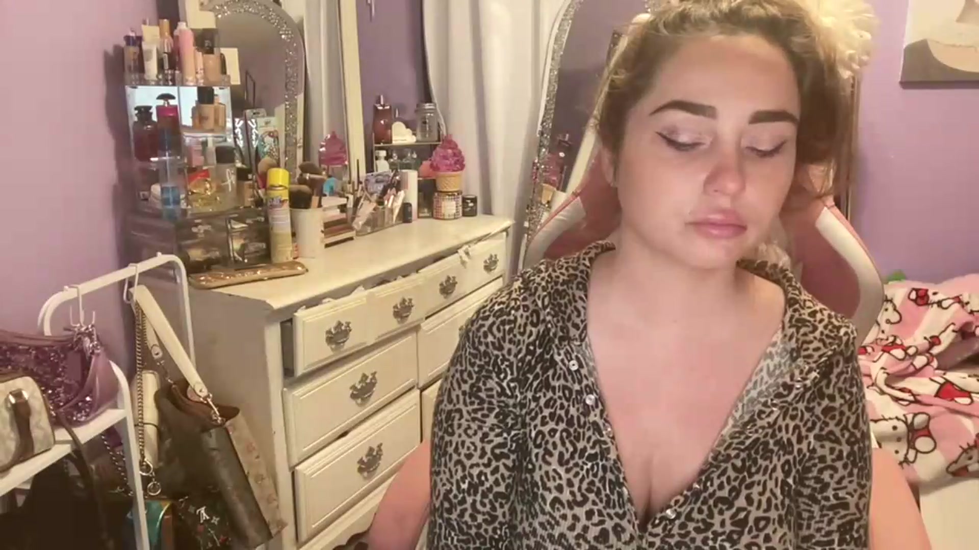 Gallery image thumbnail from Angel_baby124's myfreecams stream on, 05/10/2026, 16:39 image 18 of 20