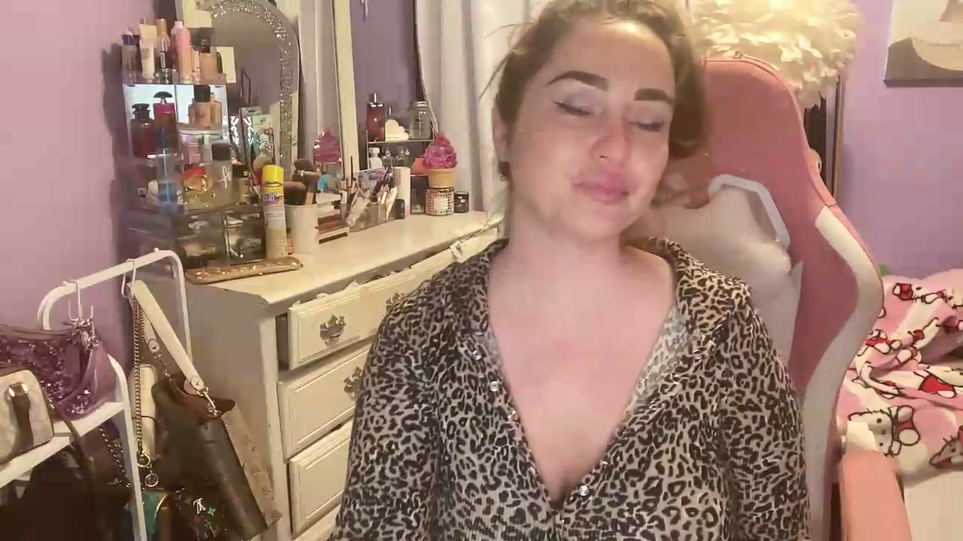 Gallery image thumbnail from Angel_baby124's myfreecams stream on, 05/10/2026, 16:39 image 3 of 20