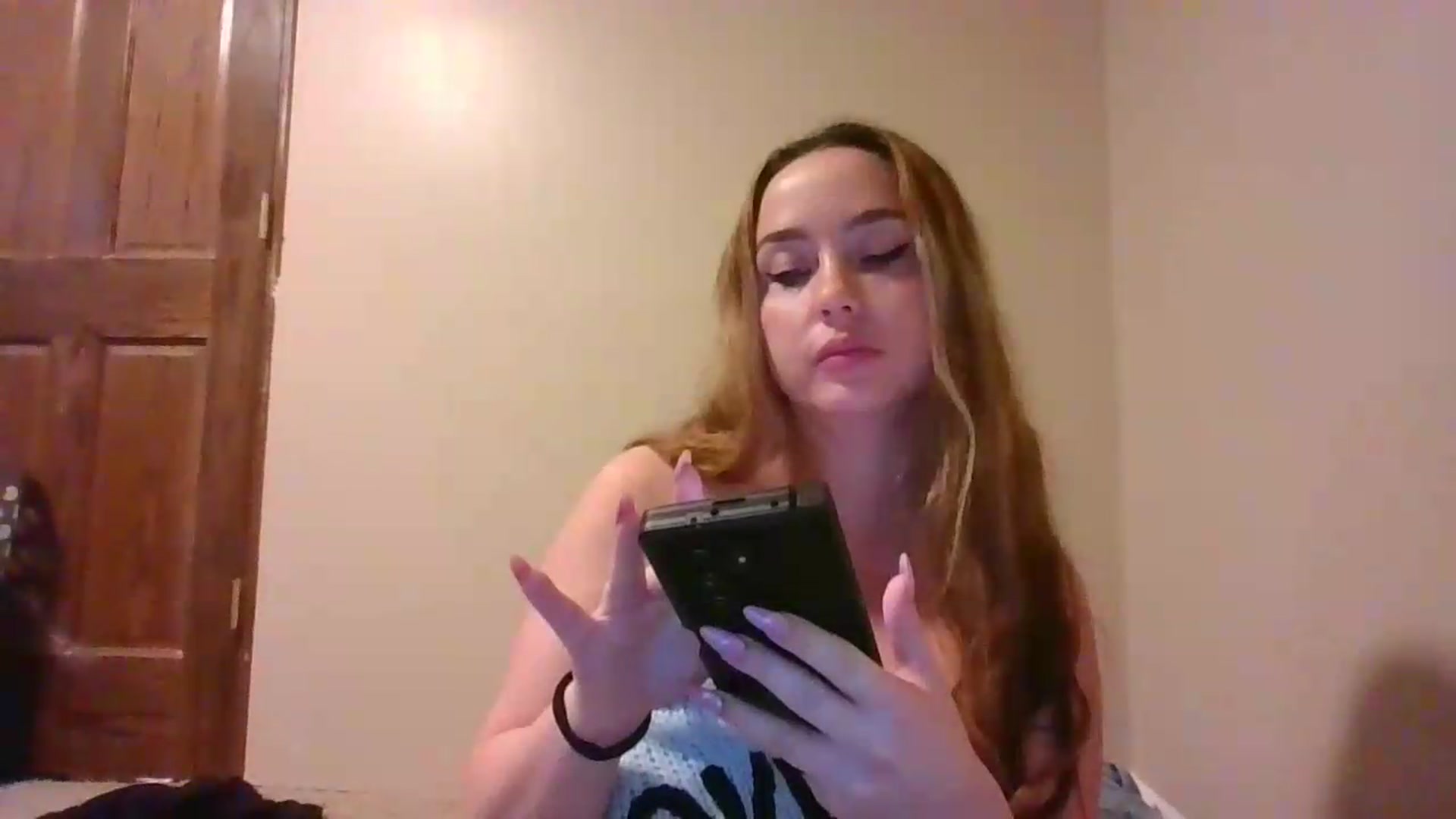 Gallery image thumbnail from Angel_baby124's myfreecams stream on, 06/16/2026, 17:16 image 14 of 20