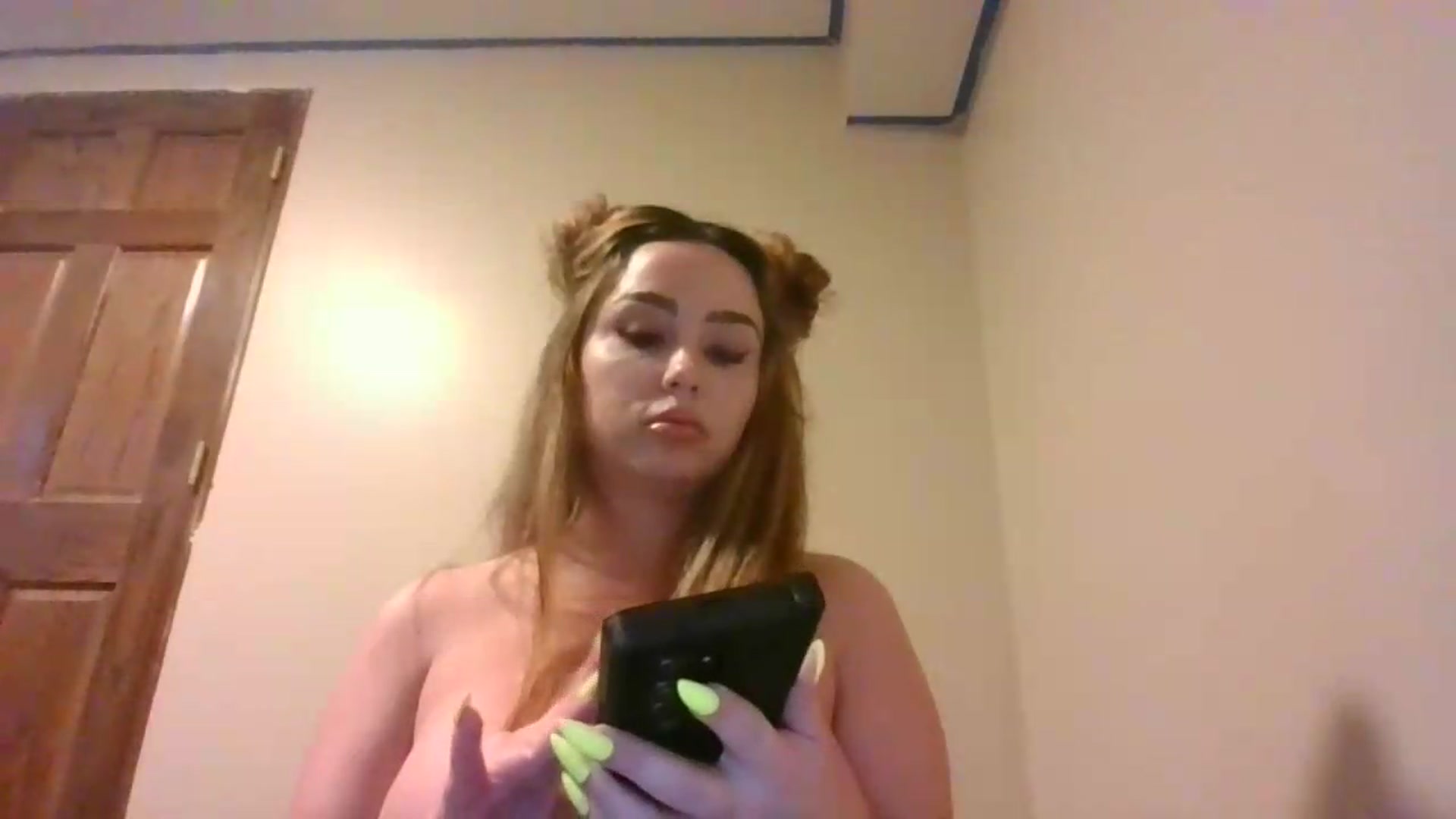 Gallery image thumbnail from Angel_baby124's myfreecams stream on, 06/29/2026, 14:19 image 18 of 20