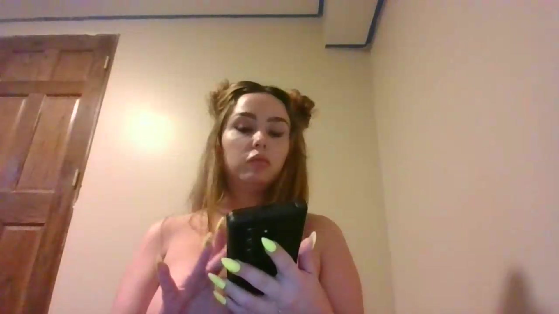 Gallery image thumbnail from Angel_baby124's myfreecams stream on, 06/29/2026, 14:19 image 19 of 20
