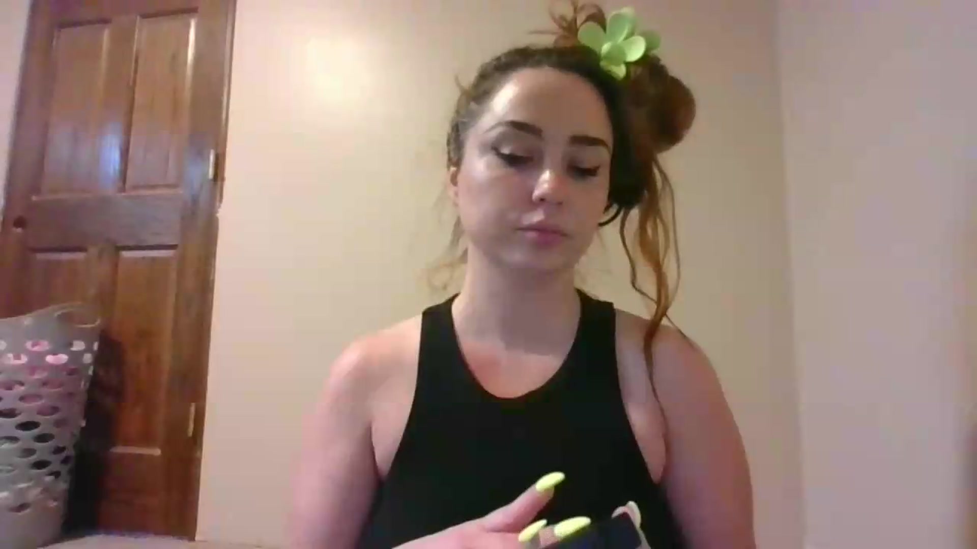 Gallery image thumbnail from Angel_baby124's myfreecams stream on, 07/03/2026, 17:29 image 13 of 20