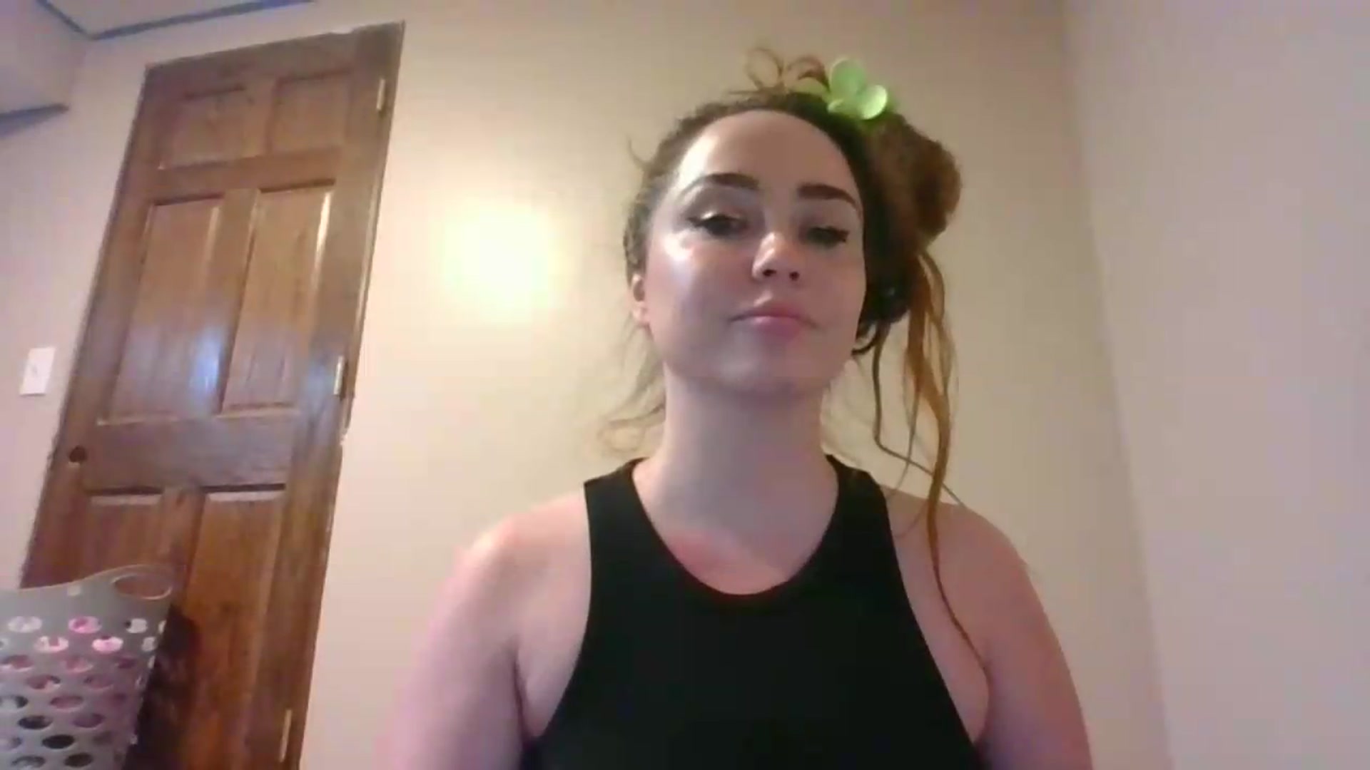Gallery image thumbnail from Angel_baby124's myfreecams stream on, 07/03/2026, 17:29 image 17 of 20