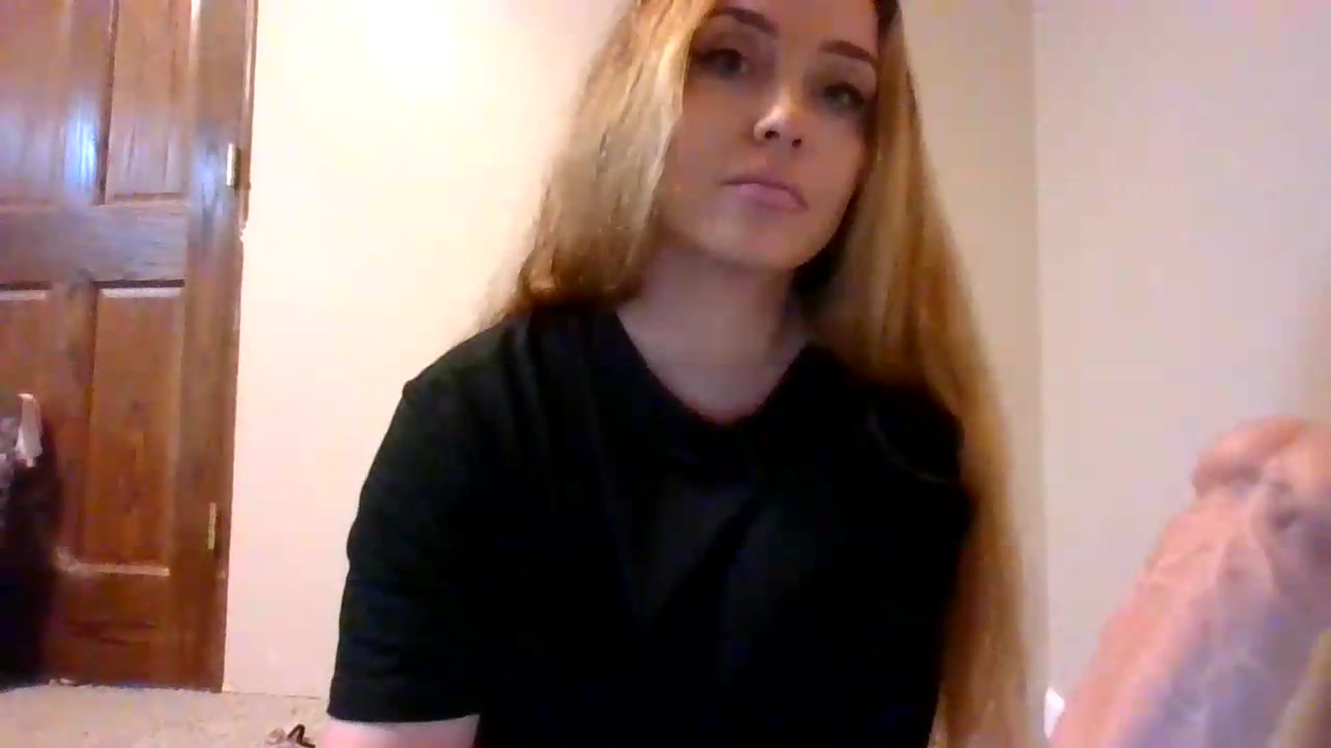Gallery image thumbnail from Angel_baby124's myfreecams stream on, 08/06/2026, 15:58 image 16 of 20