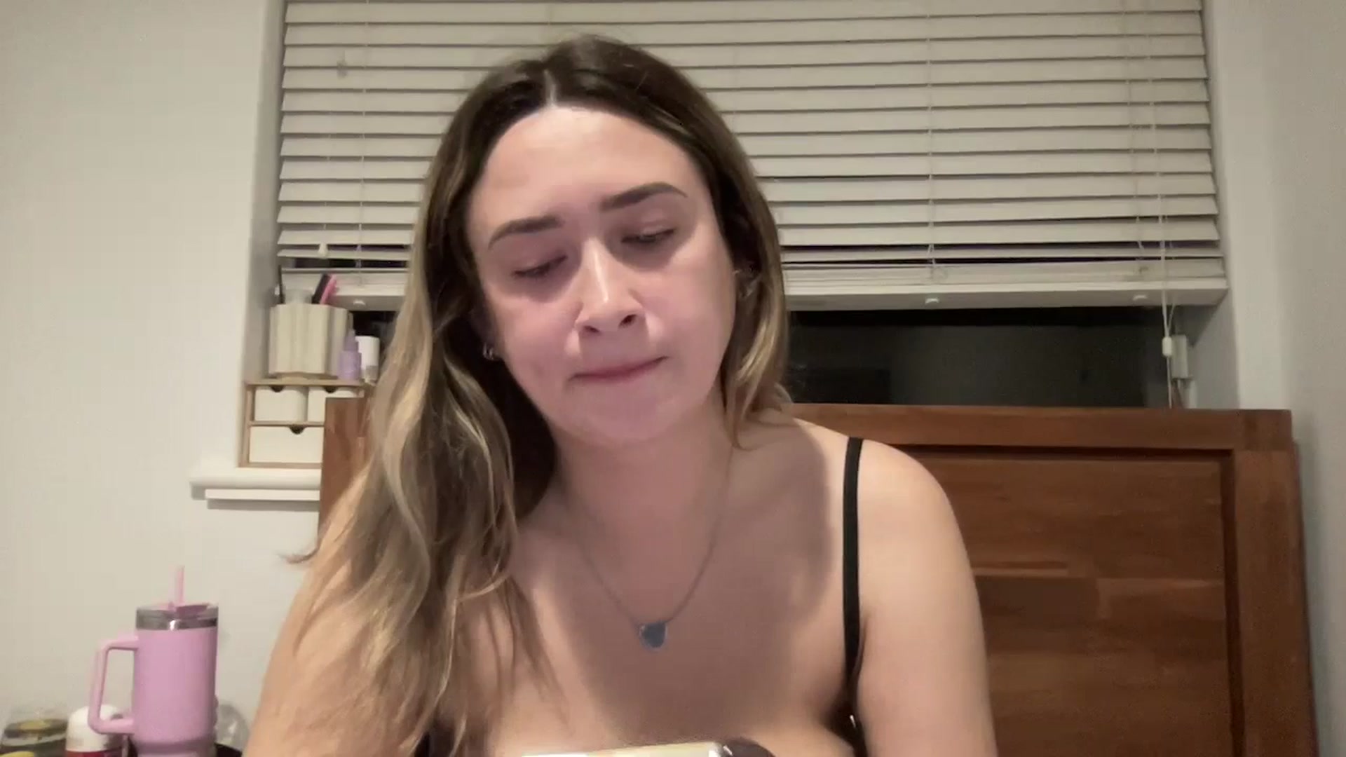Gallery image thumbnail from Angel_berryxx's myfreecams stream on, 07/31/2024, 13:24 image 3 of 20