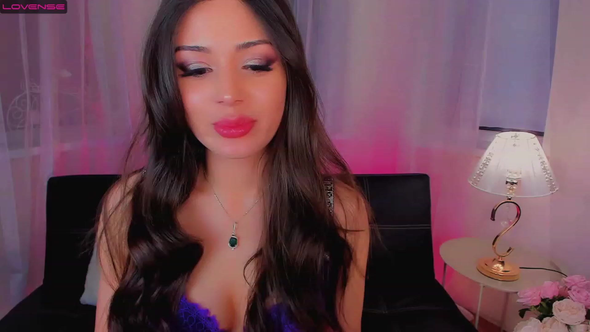 Gallery image thumbnail from Angel_on_Duty's myfreecams stream on, 03/18/2023, 21:14 image 2 of 20