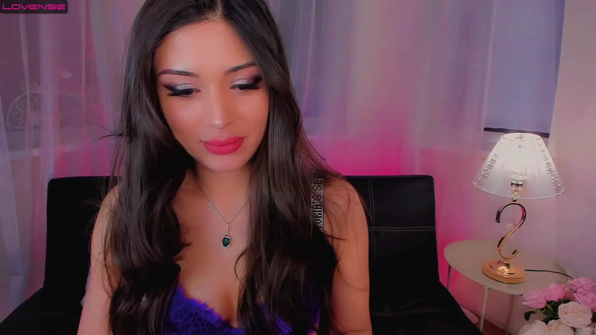 Gallery image thumbnail from Angel_on_Duty's myfreecams stream on, 03/18/2023, 21:14 image 4 of 20