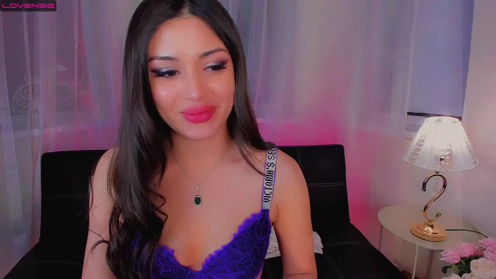 Gallery image thumbnail from Angel_on_Duty's myfreecams stream on, 03/19/2023, 01:07 image 10 of 20