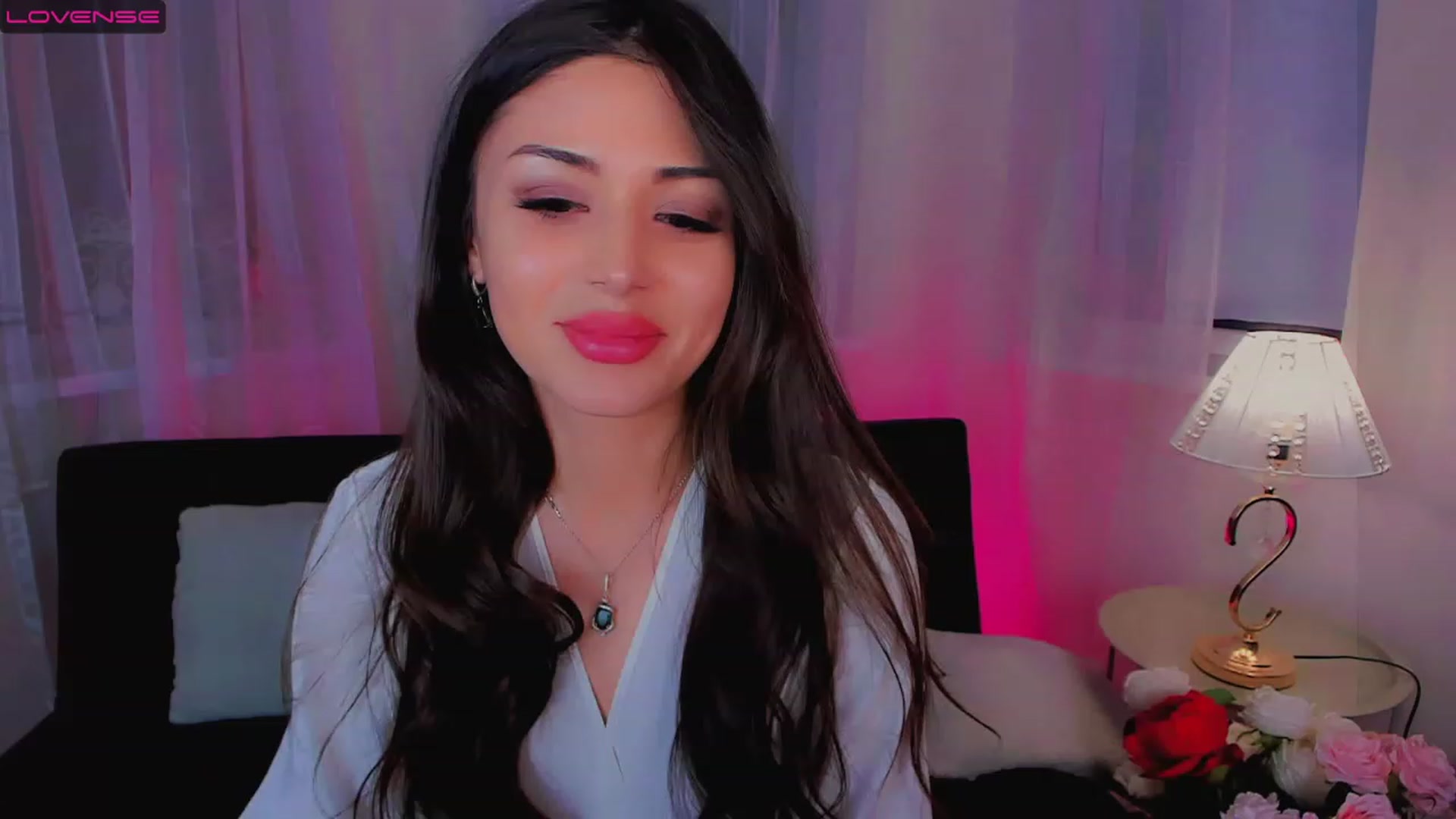 Gallery image thumbnail from Angel_on_Duty's myfreecams stream on, 03/20/2023, 04:10 image 15 of 20