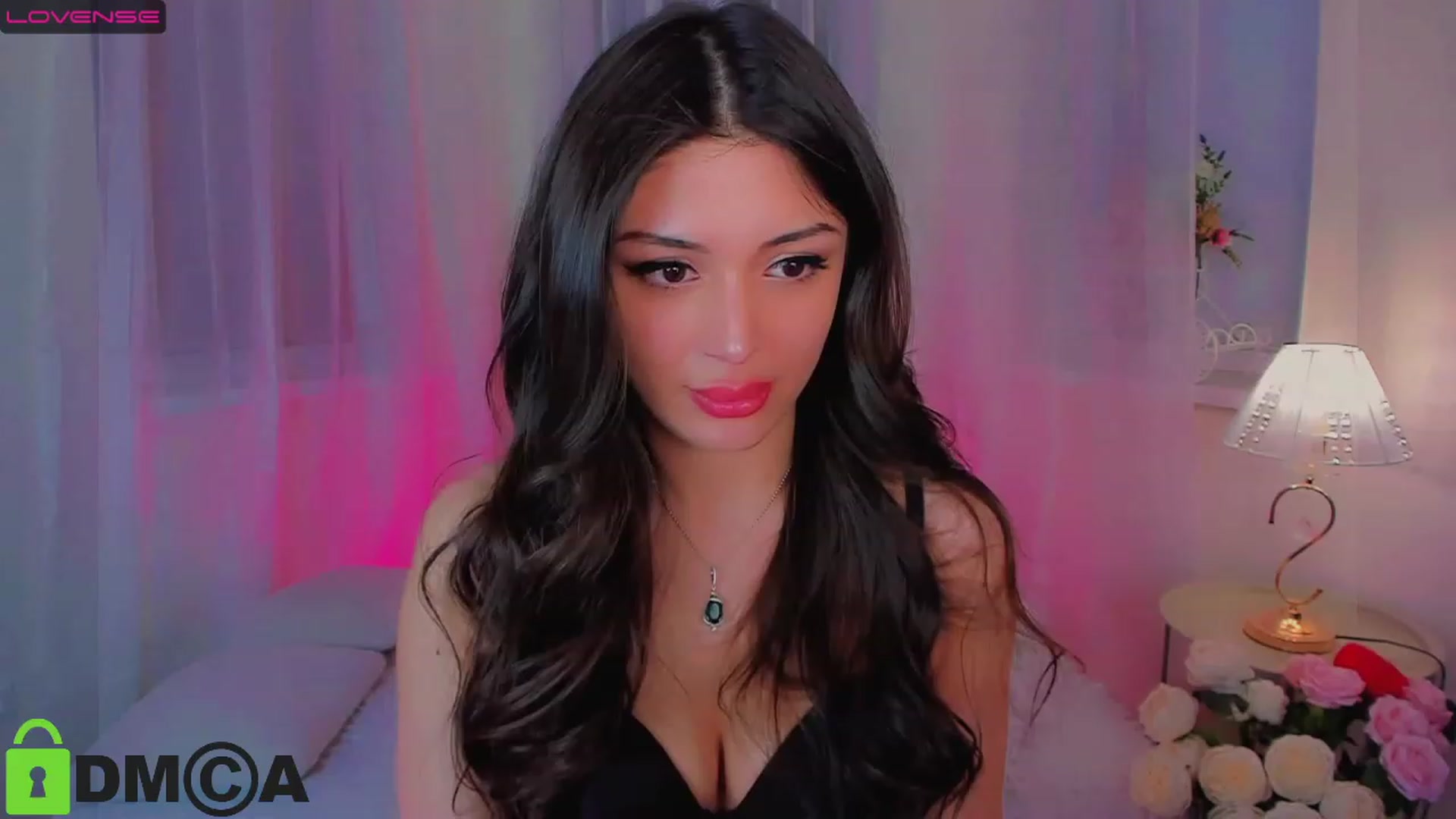 Gallery image thumbnail from Angel_on_Duty's myfreecams stream on, 03/27/2023, 20:52 image 1 of 20