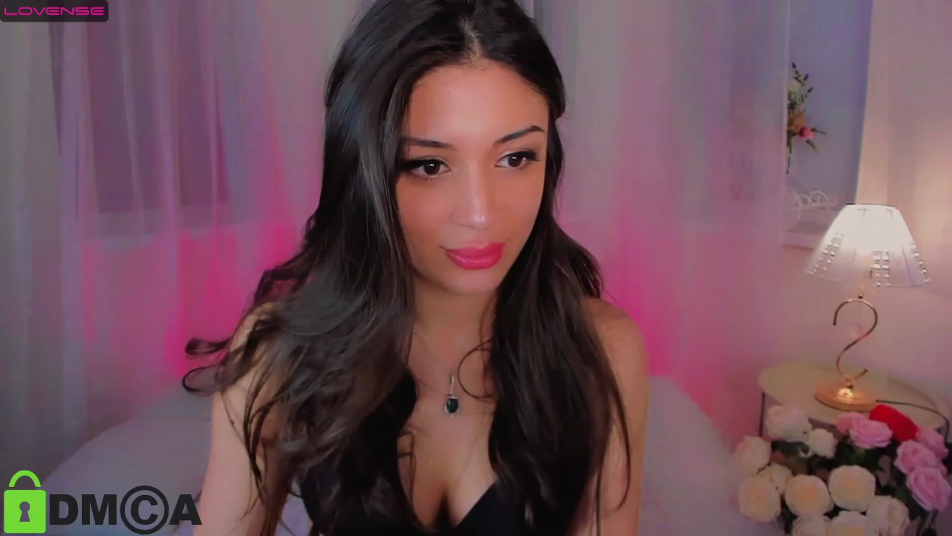 Gallery image thumbnail from Angel_on_Duty's myfreecams stream on, 03/27/2023, 22:58 image 6 of 20