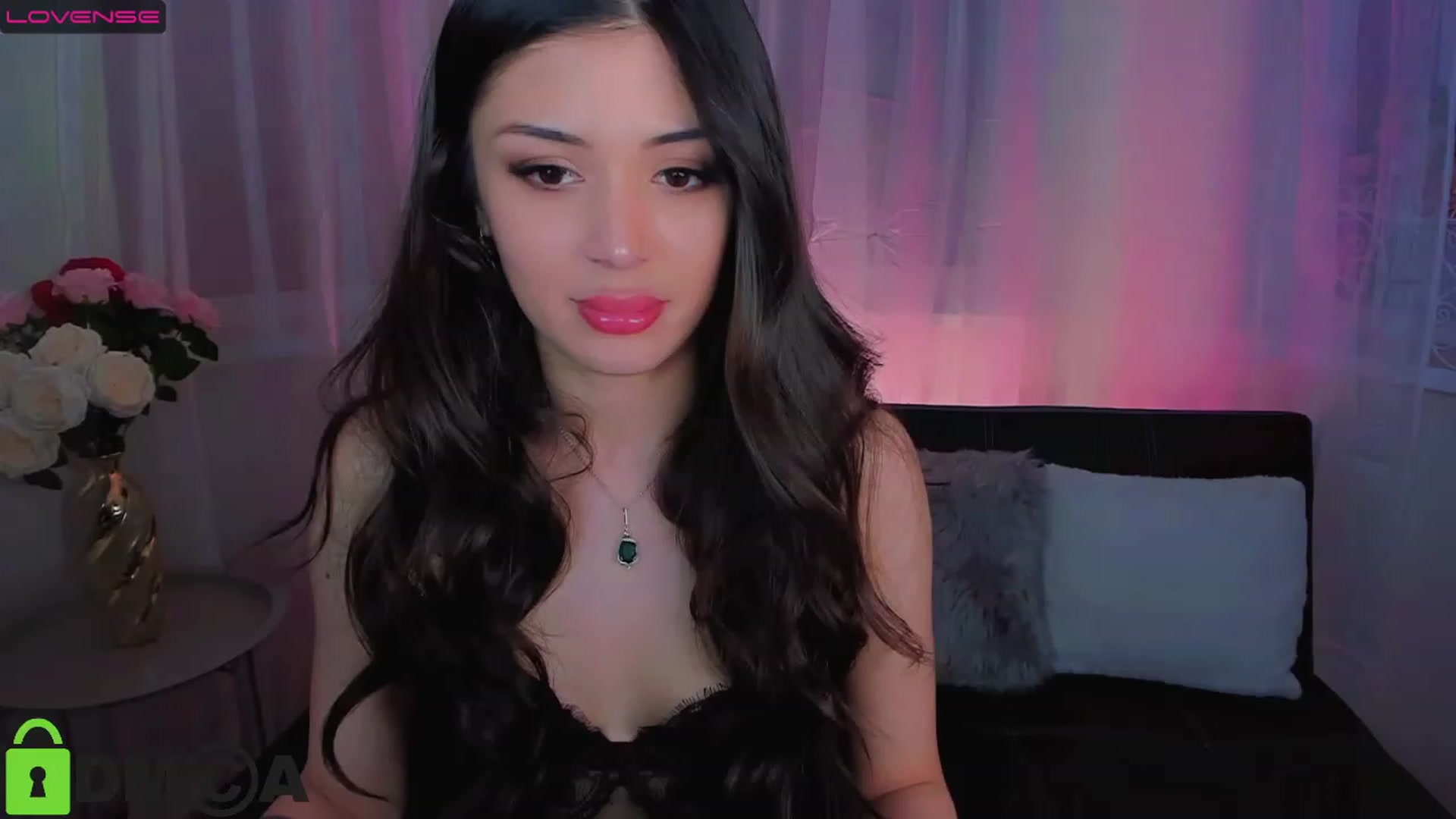 Gallery image thumbnail from Angel_on_Duty's myfreecams stream on, 04/01/2023, 21:38 image 5 of 20
