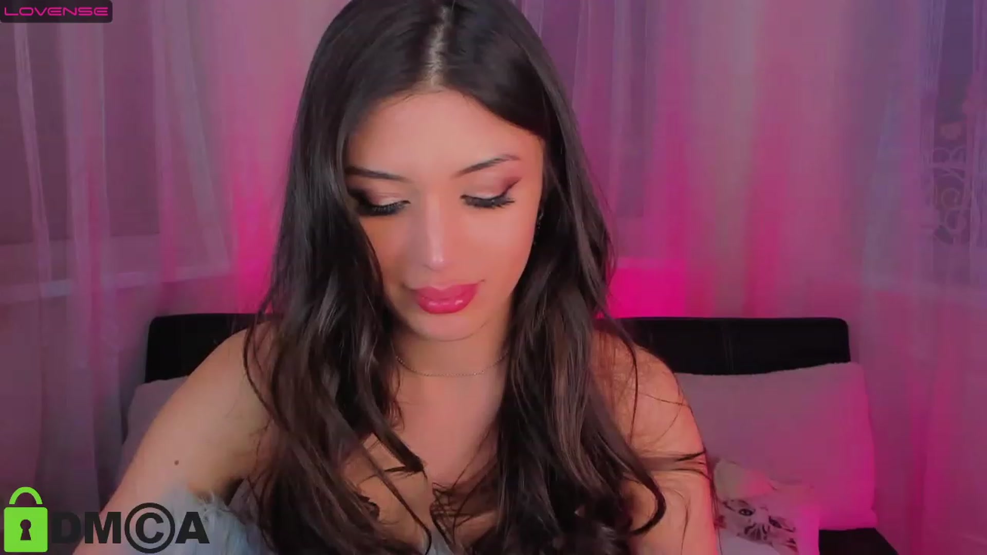 Gallery image thumbnail from Angel_on_Duty's myfreecams stream on, 04/04/2023, 24:30 image 16 of 20