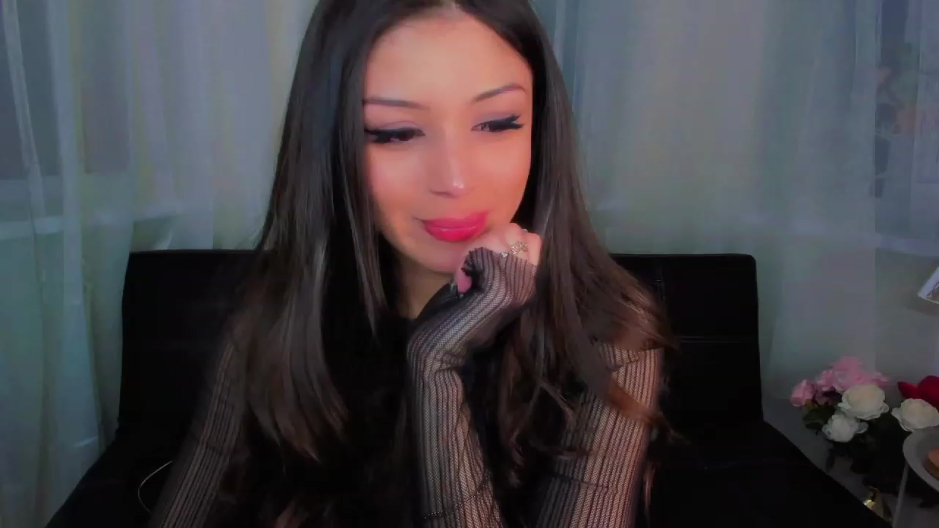 Gallery image thumbnail from Angel_on_Duty's myfreecams stream on, 04/13/2023, 20:08 image 17 of 20