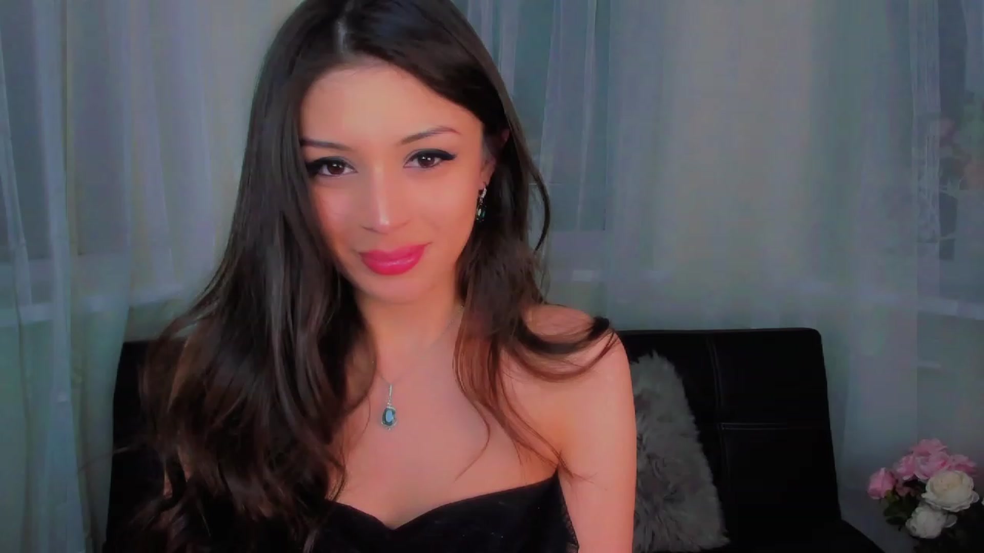 Gallery image thumbnail from Angel_on_Duty's myfreecams stream on, 04/13/2023, 20:08 image 4 of 20
