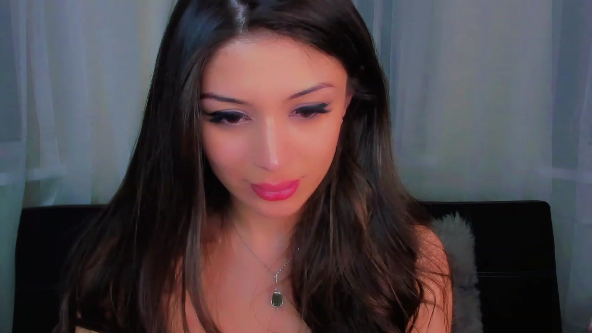 Gallery image thumbnail from Angel_on_Duty's myfreecams stream on, 04/13/2023, 21:42 image 16 of 20