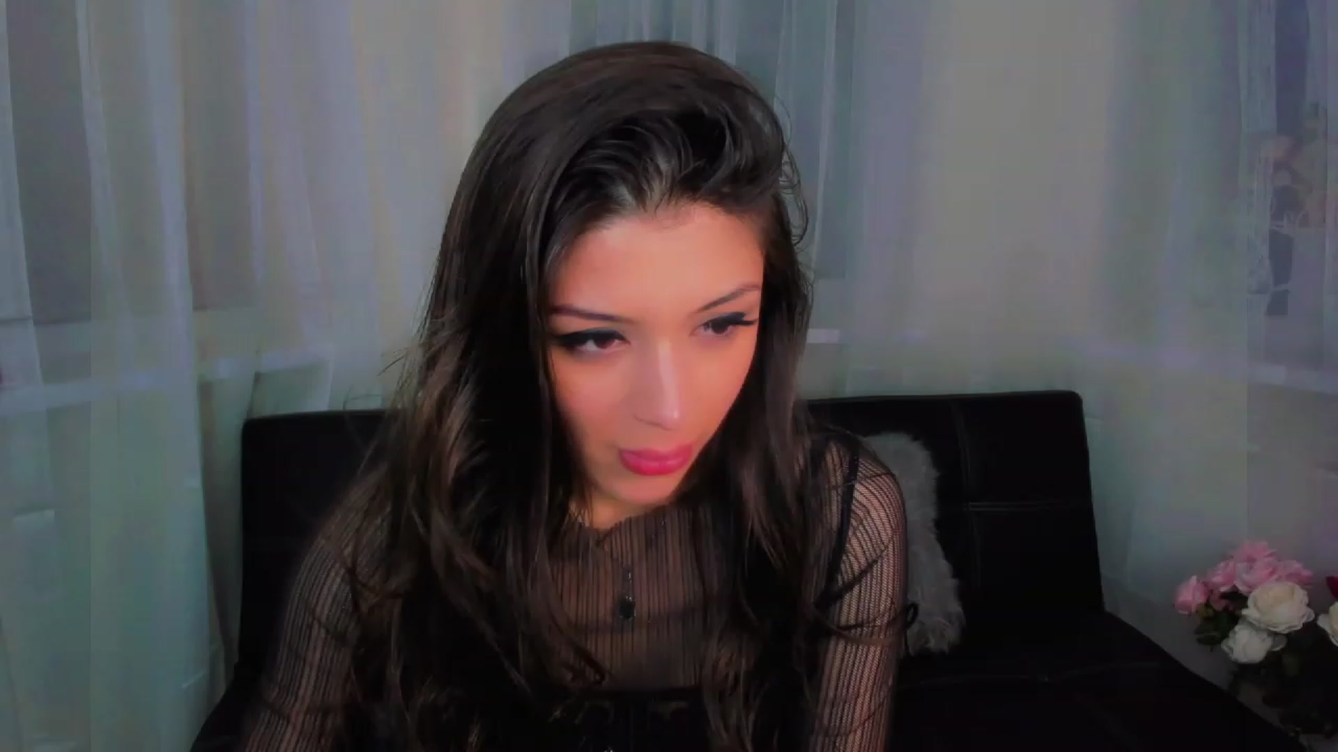 Gallery image thumbnail from Angel_on_Duty's myfreecams stream on, 04/14/2023, 01:11 image 1 of 20