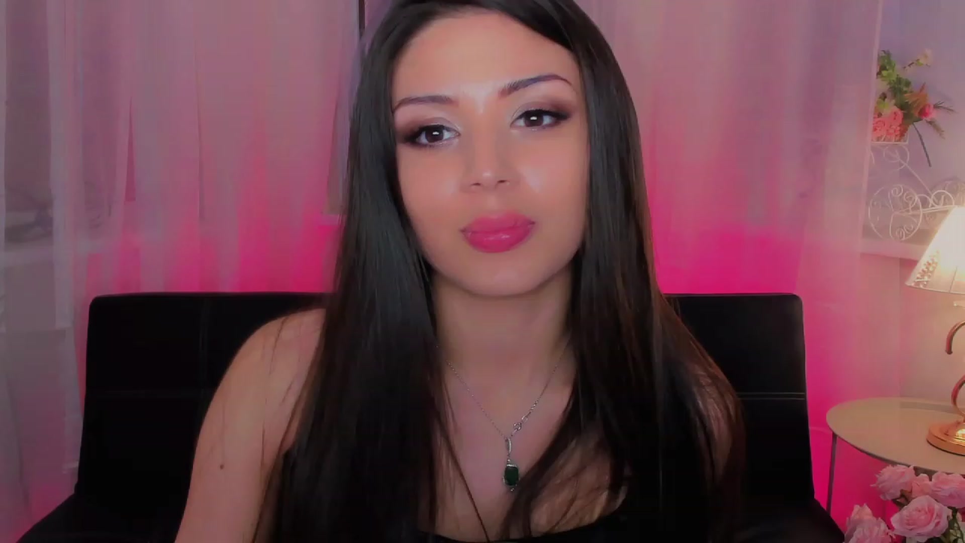 Gallery image thumbnail from Angel_on_Duty's myfreecams stream on, 04/16/2023, 01:09 image 16 of 20