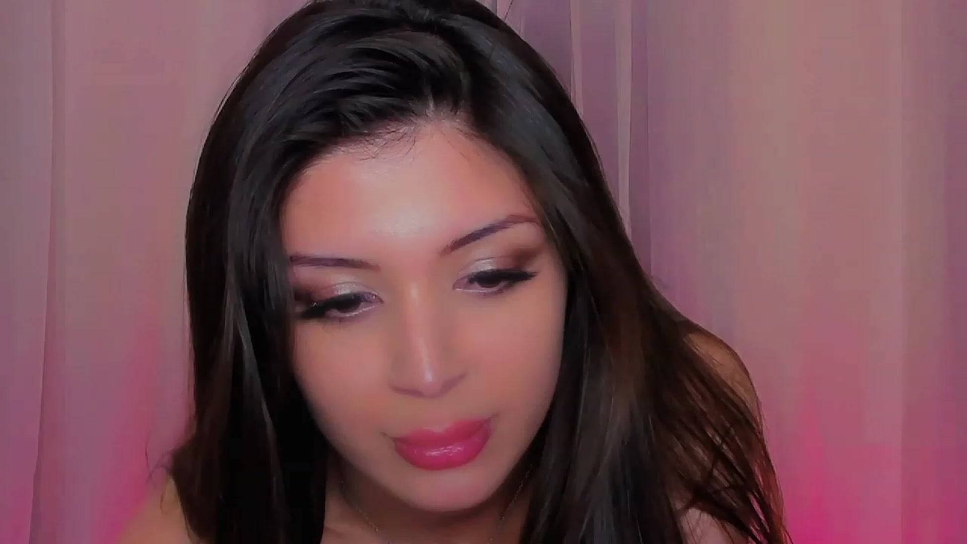 Gallery image thumbnail from Angel_on_Duty's myfreecams stream on, 04/16/2023, 03:00 image 20 of 20