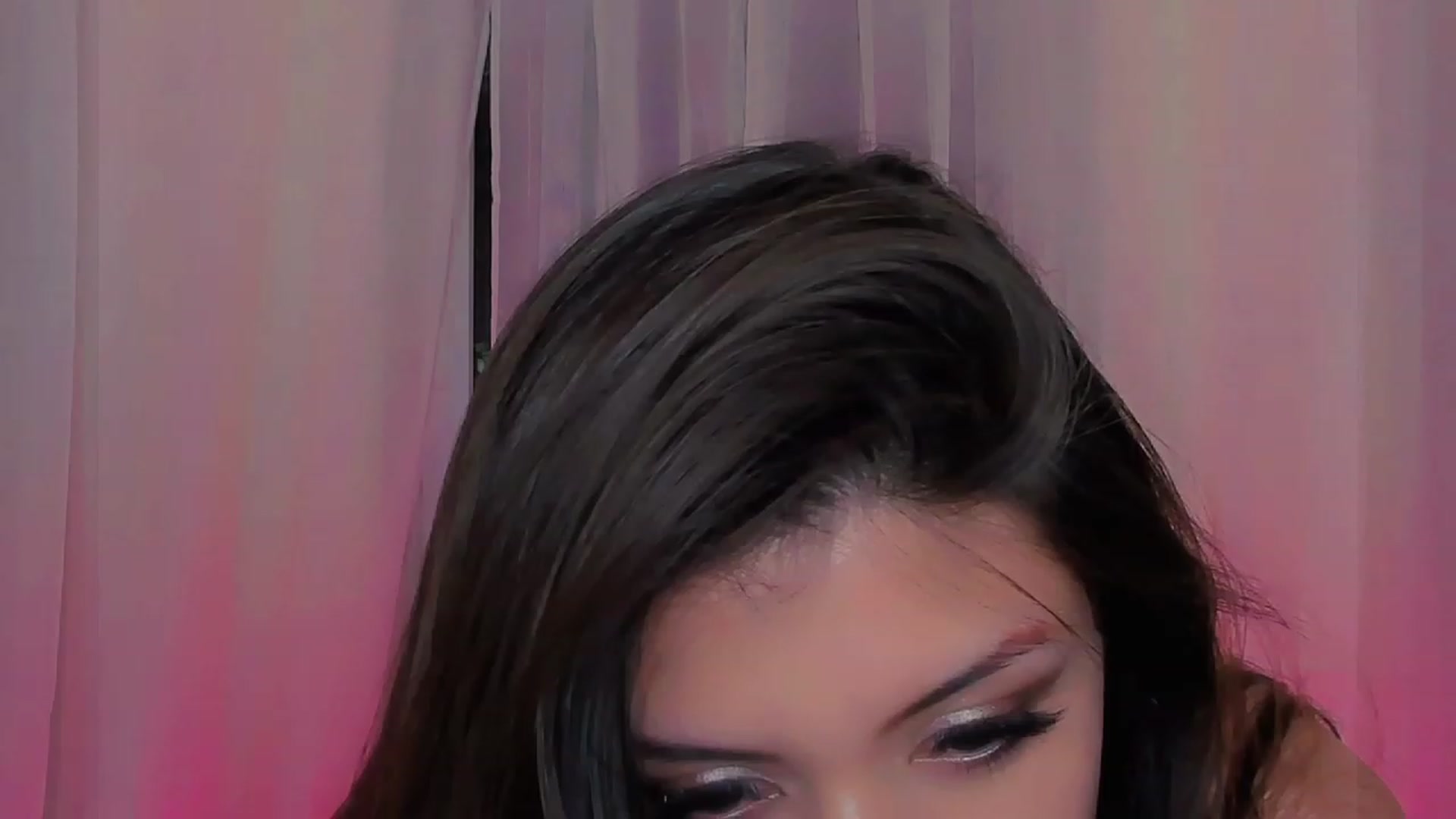 Gallery image thumbnail from Angel_on_Duty's myfreecams stream on, 04/16/2023, 03:00 image 18 of 20