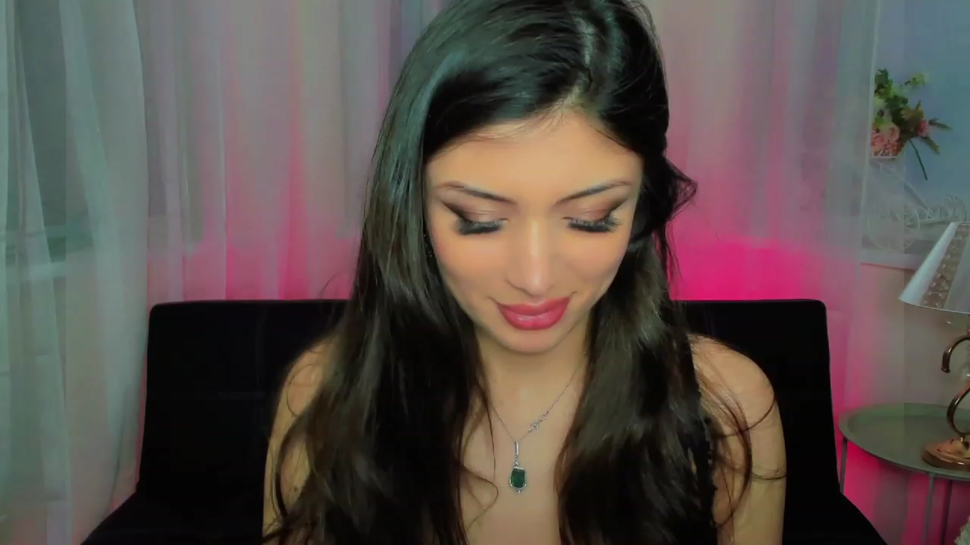 Gallery image thumbnail from Angel_on_Duty's myfreecams stream on, 04/17/2023, 19:17 image 7 of 20
