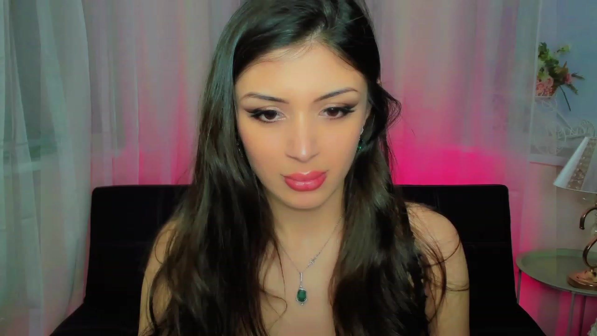 Gallery image thumbnail from Angel_on_Duty's myfreecams stream on, 04/17/2023, 19:17 image 8 of 20