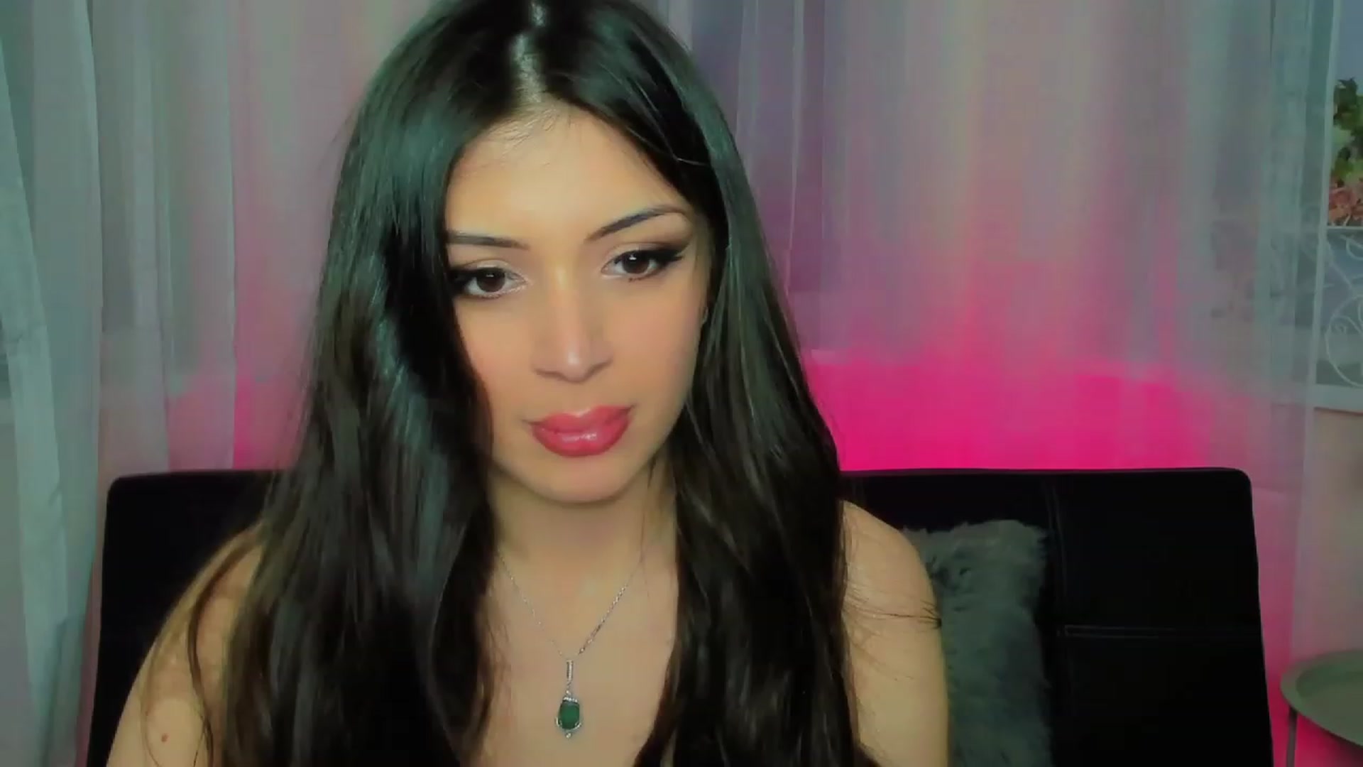 Gallery image thumbnail from Angel_on_Duty's myfreecams stream on, 04/17/2023, 21:04 image 1 of 20