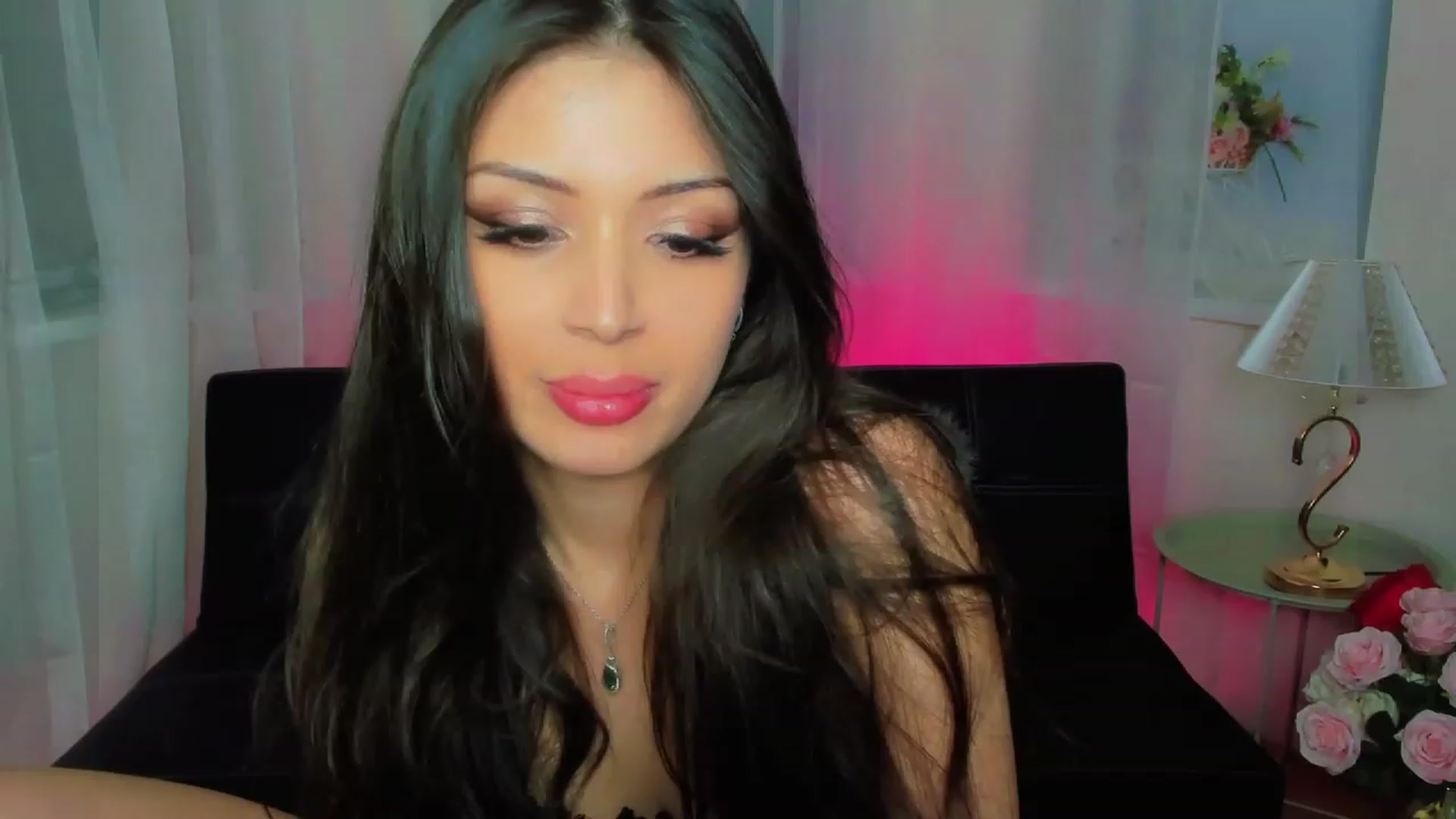Gallery image thumbnail from Angel_on_Duty's myfreecams stream on, 04/18/2023, 24:08 image 17 of 20