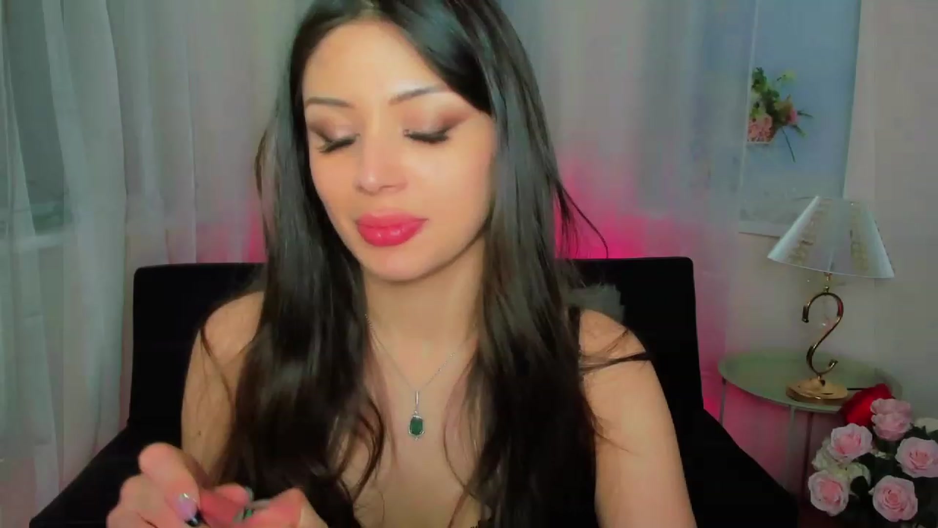 Gallery image thumbnail from Angel_on_Duty's myfreecams stream on, 04/18/2023, 04:32 image 5 of 20
