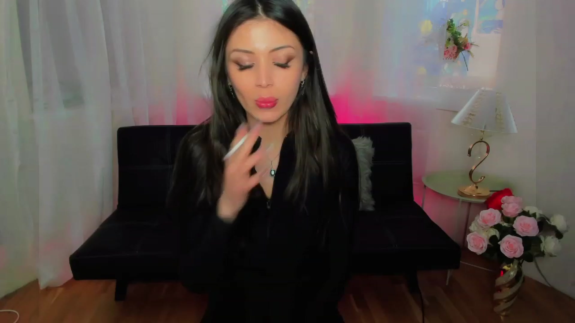 Gallery image thumbnail from Angel_on_Duty's myfreecams stream on, 04/18/2023, 04:32 image 18 of 20