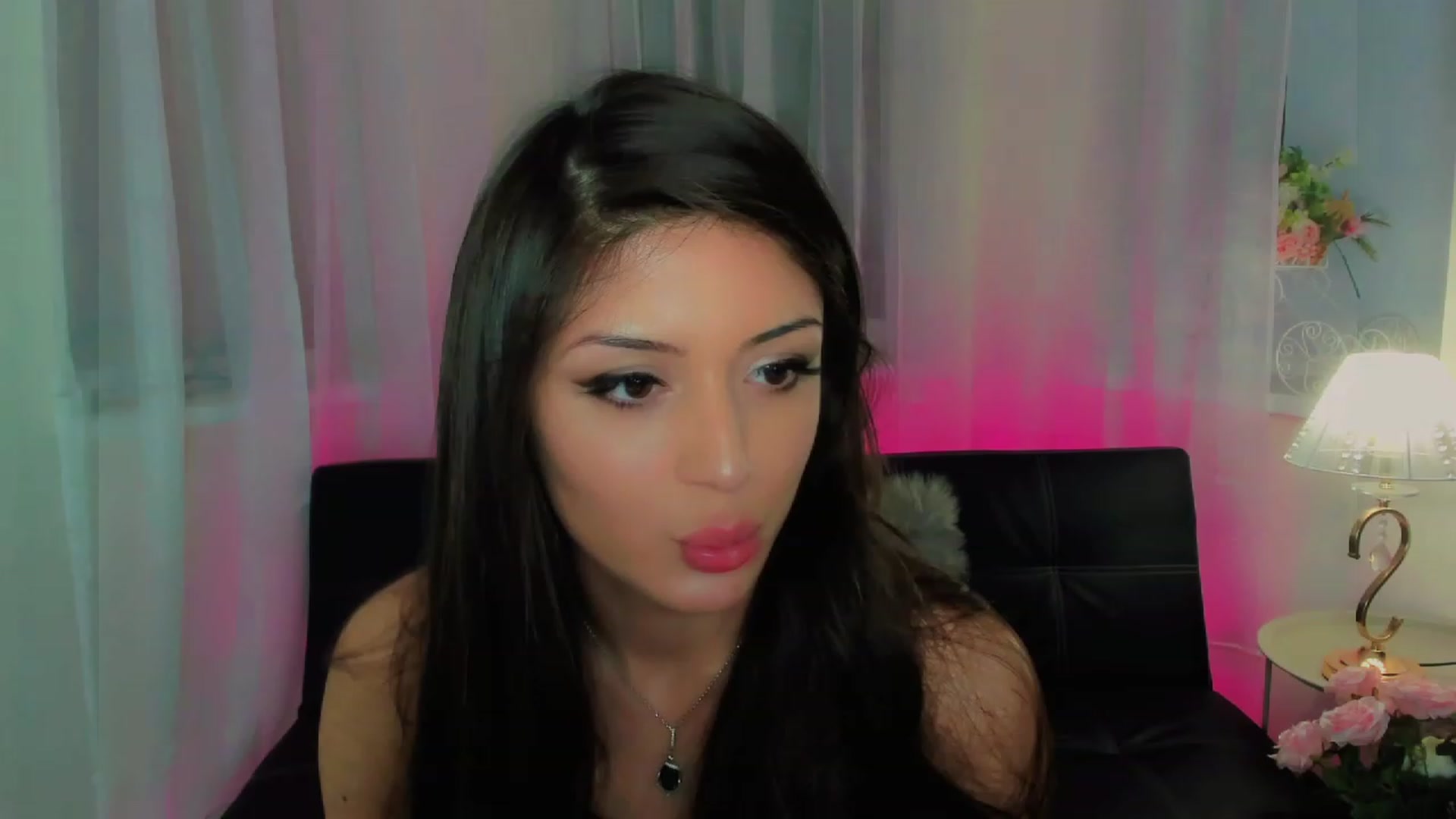 Gallery image thumbnail from Angel_on_Duty's myfreecams stream on, 04/20/2023, 23:03 image 17 of 20