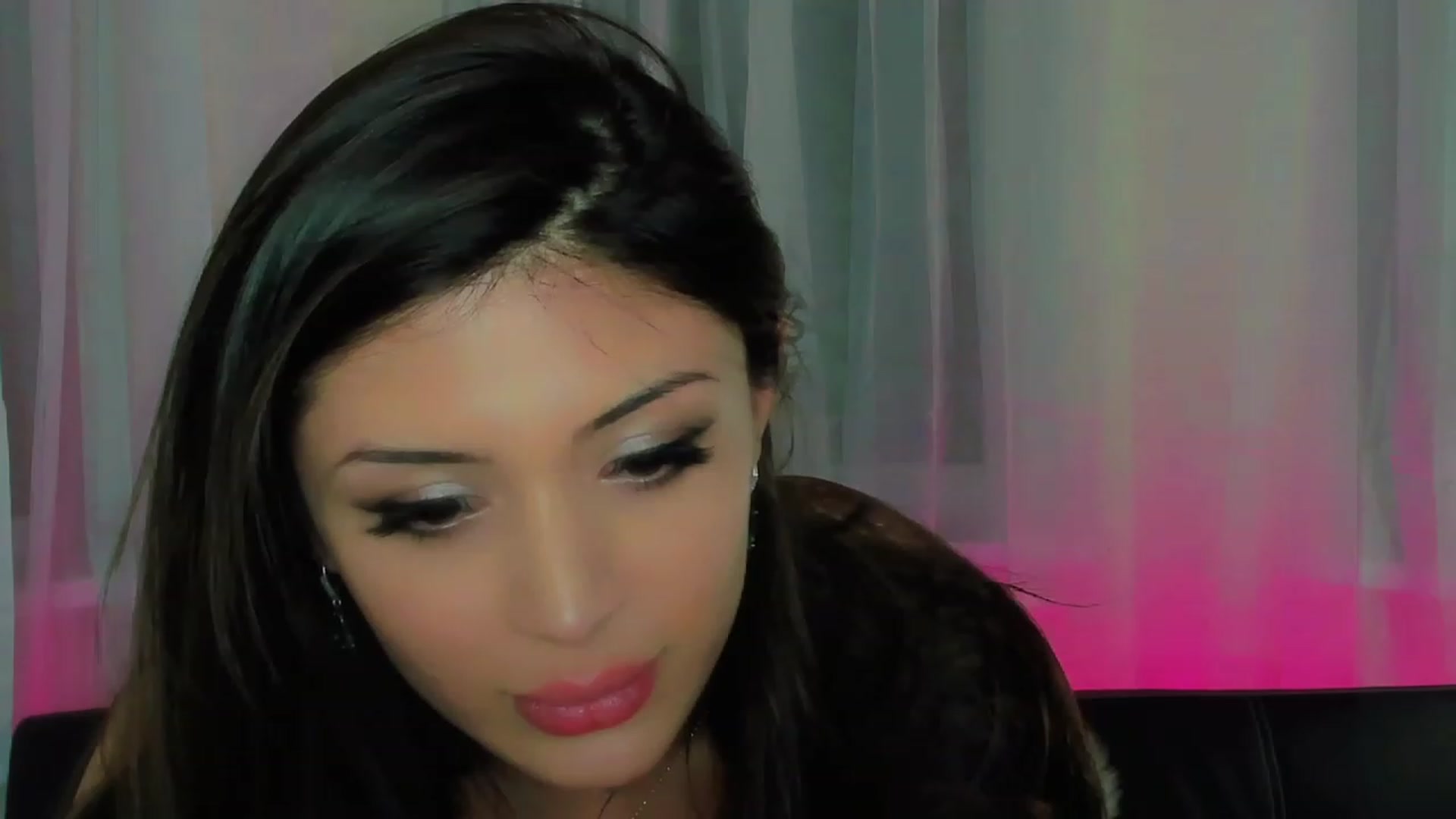 Gallery image thumbnail from Angel_on_Duty's myfreecams stream on, 04/20/2023, 23:03 image 10 of 20
