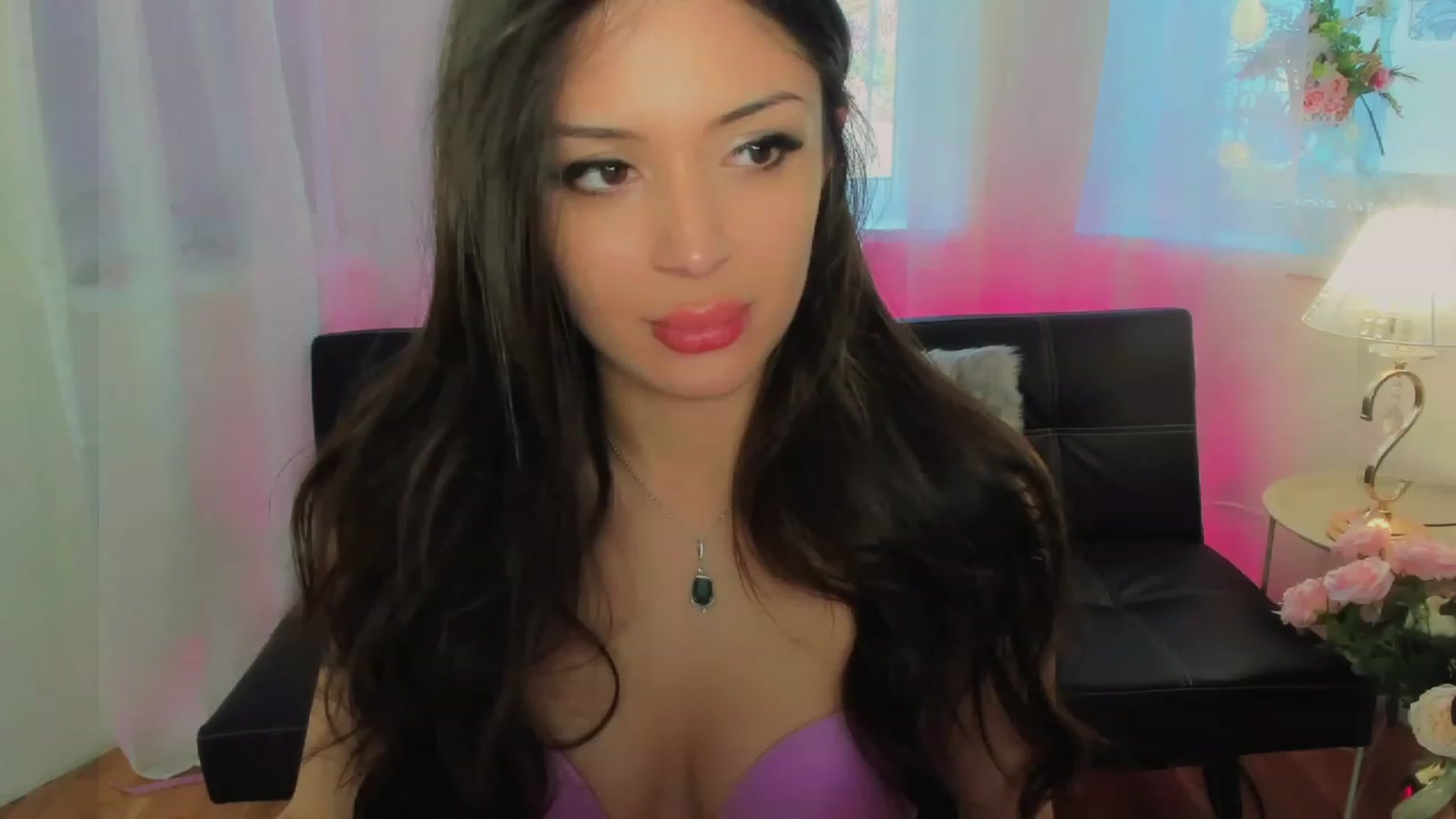Gallery image thumbnail from Angel_on_Duty's myfreecams stream on, 04/21/2023, 04:49 image 4 of 20