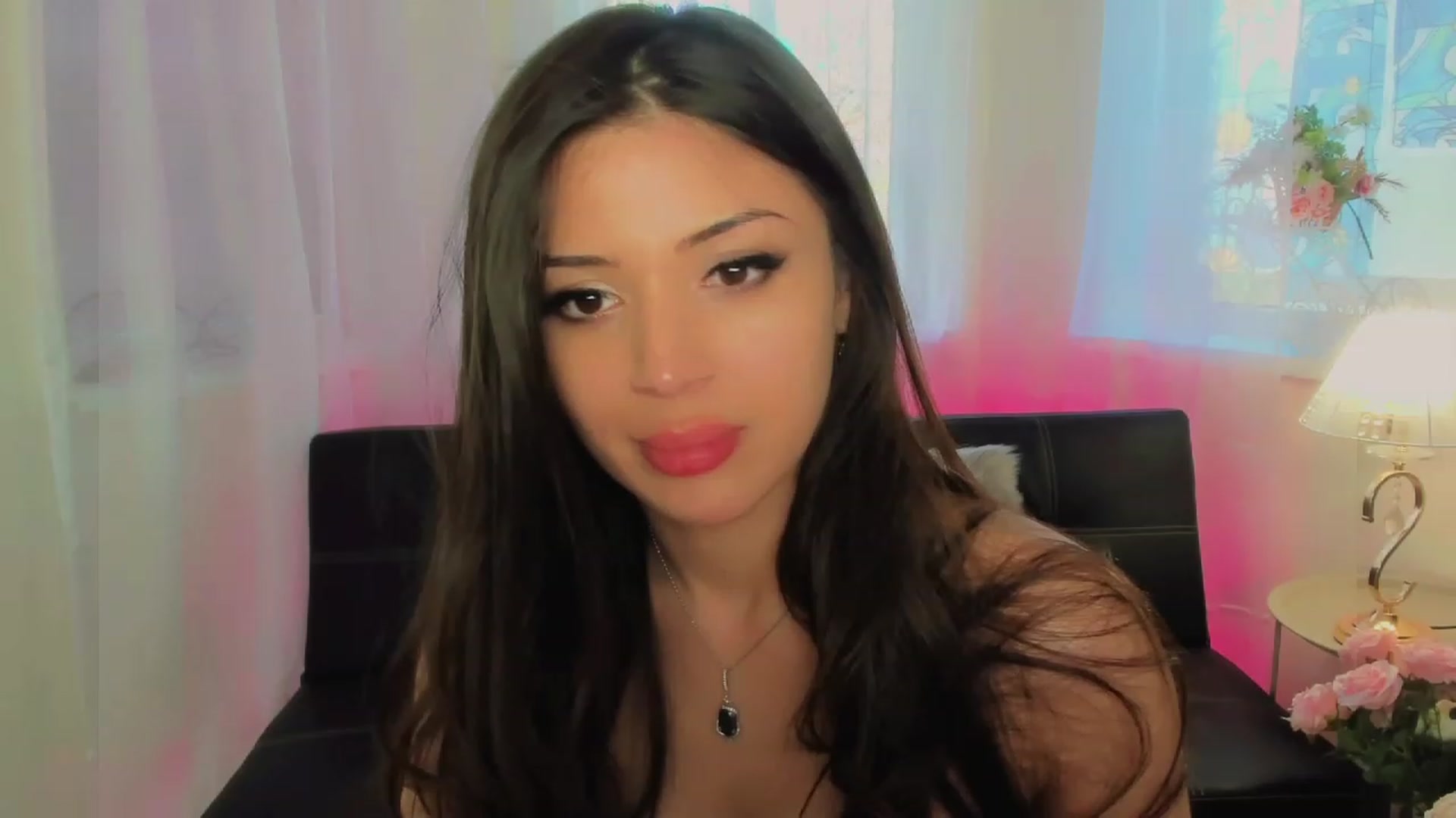 Gallery image thumbnail from Angel_on_Duty's myfreecams stream on, 04/21/2023, 04:49 image 16 of 20