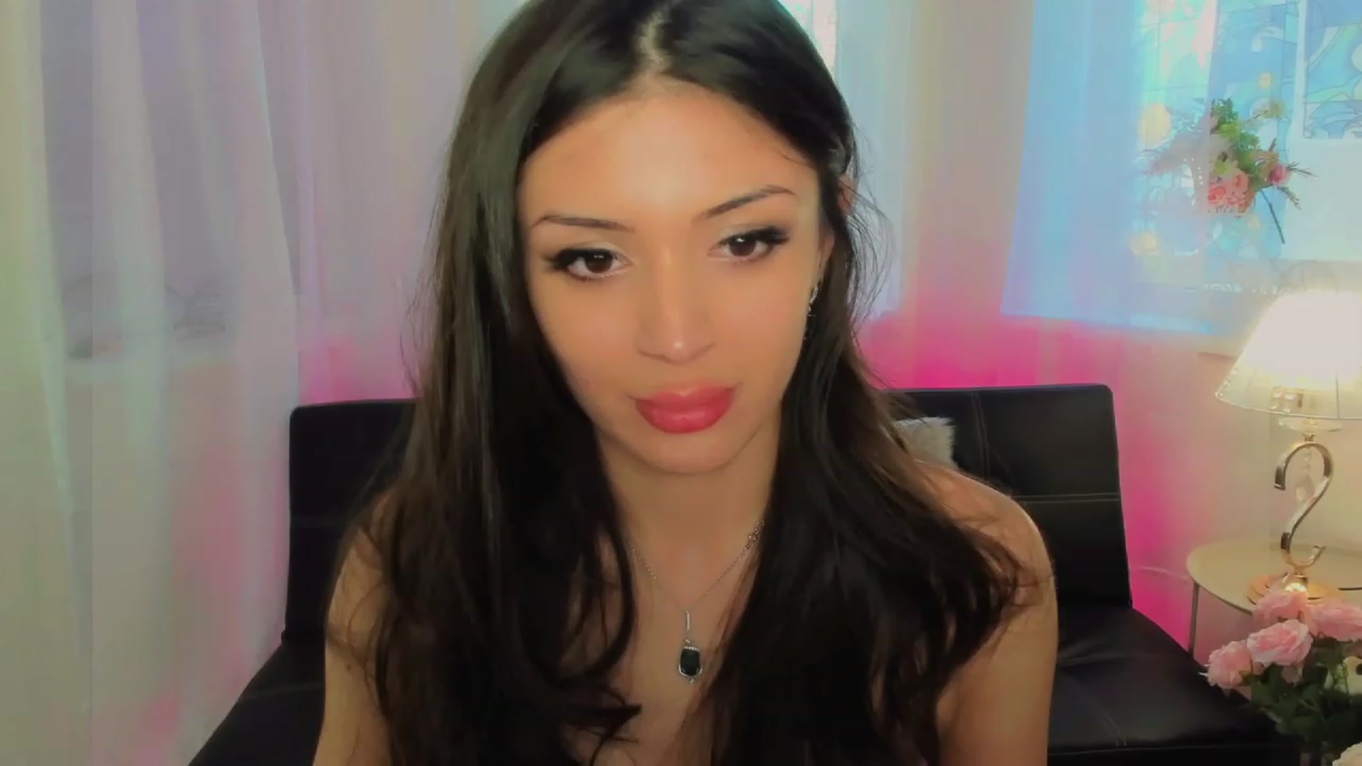 Gallery image thumbnail from Angel_on_Duty's myfreecams stream on, 04/21/2023, 04:49 image 8 of 20