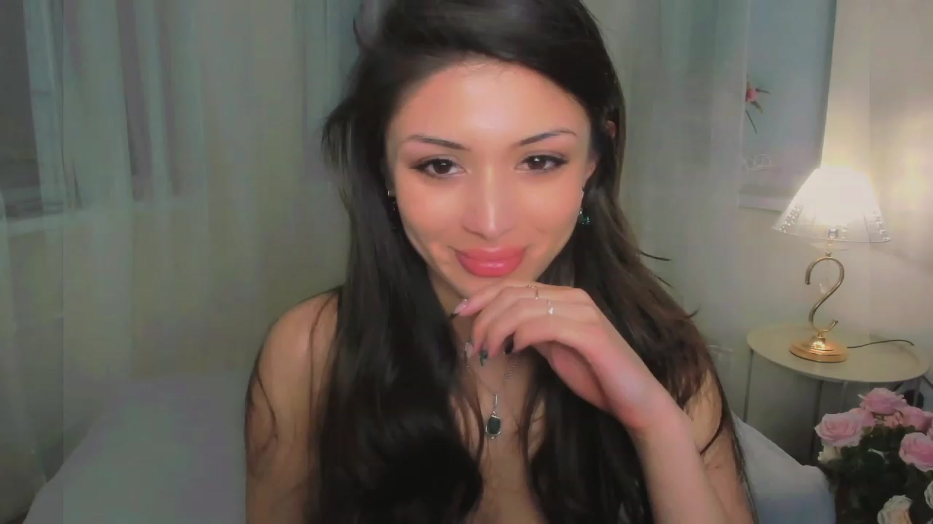 Gallery image thumbnail from Angel_on_Duty's myfreecams stream on, 04/24/2023, 01:22 image 18 of 20
