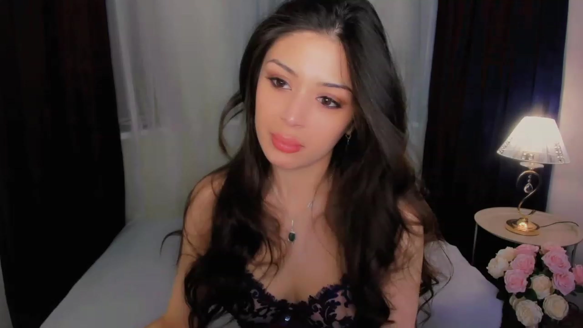 Gallery image thumbnail from Angel_on_Duty's myfreecams stream on, 04/24/2023, 21:16 image 8 of 20