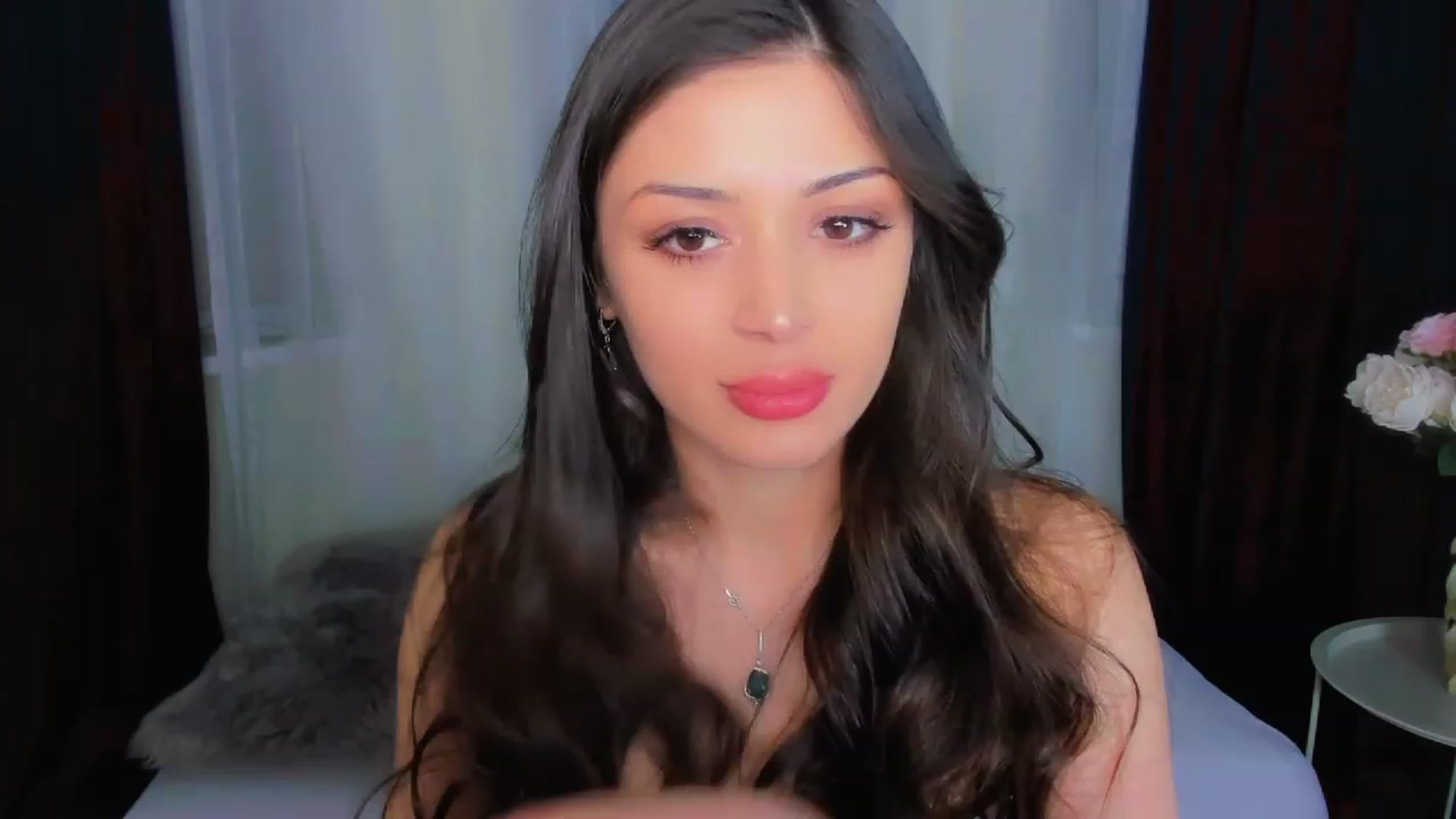 Gallery image thumbnail from Angel_on_Duty's myfreecams stream on, 04/27/2023, 20:16 image 3 of 20
