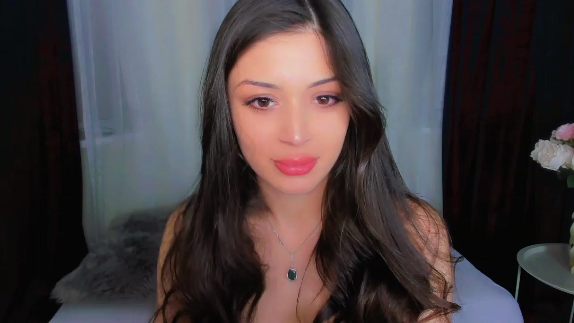 Gallery image thumbnail from Angel_on_Duty's myfreecams stream on, 04/27/2023, 20:16 image 1 of 20